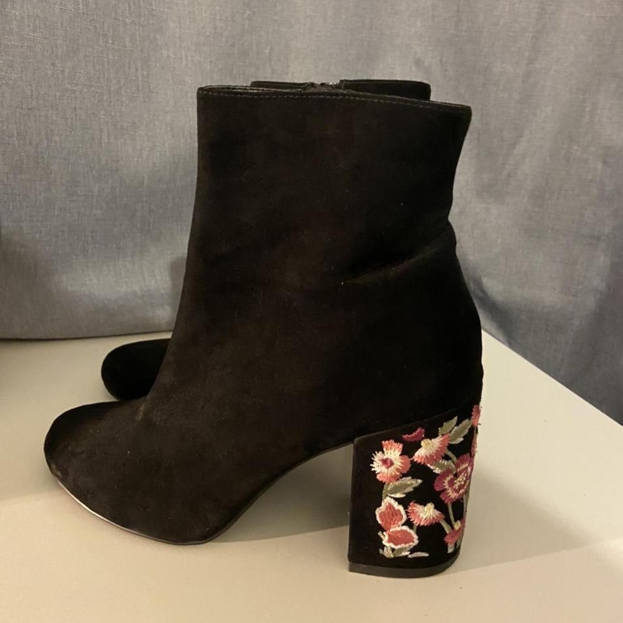 Suede new look heeled boots with embroidered heels -... - Depop