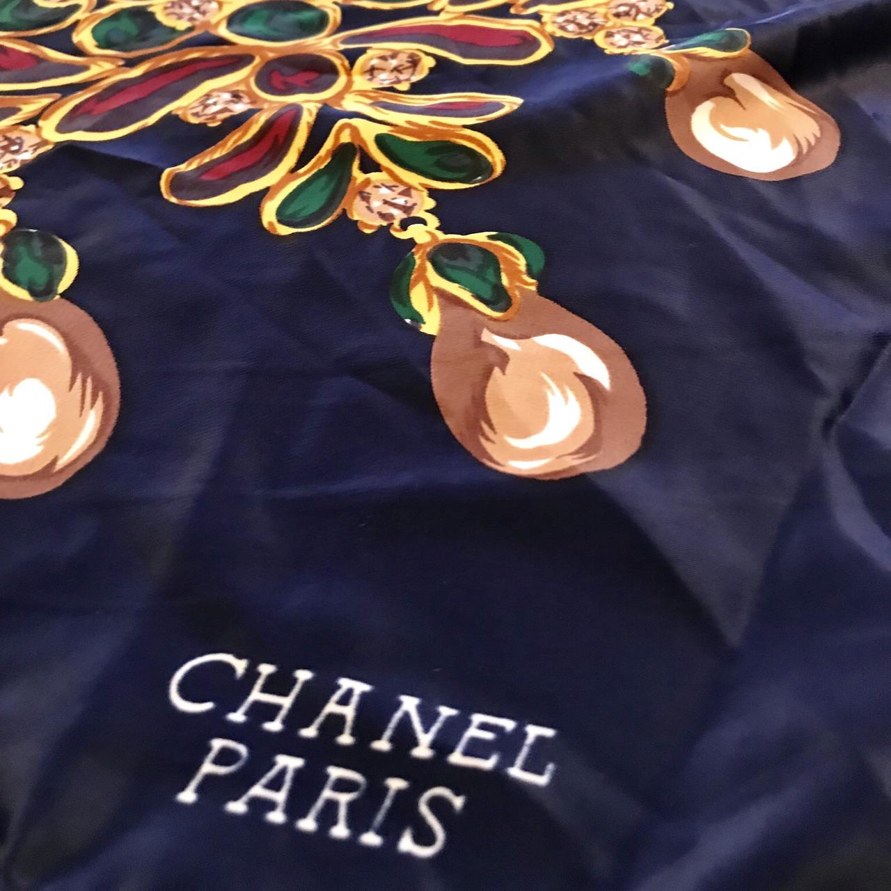 Vintage Authentic Chanel 100% silk scarf. Beautiful