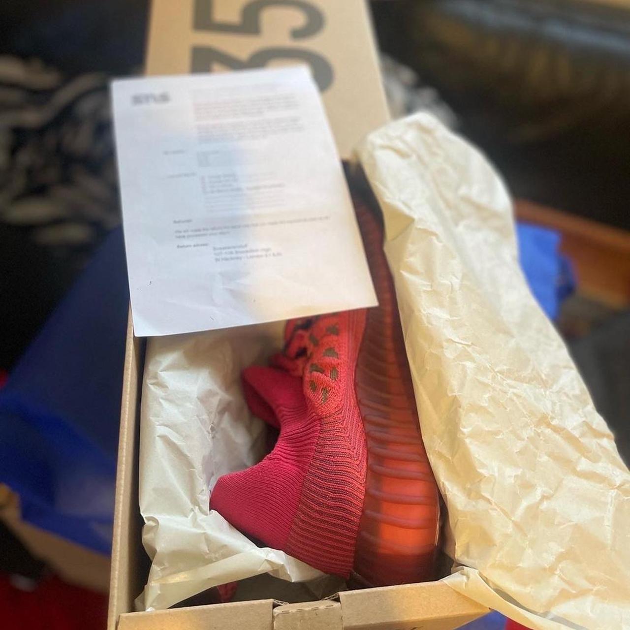 Shops all red yeezys 35