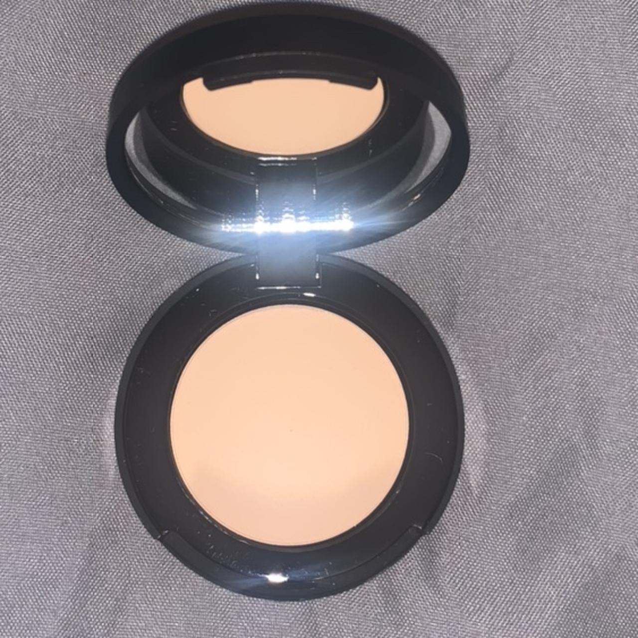 Brand new kiko Milano 01 full coverage concealer Depop