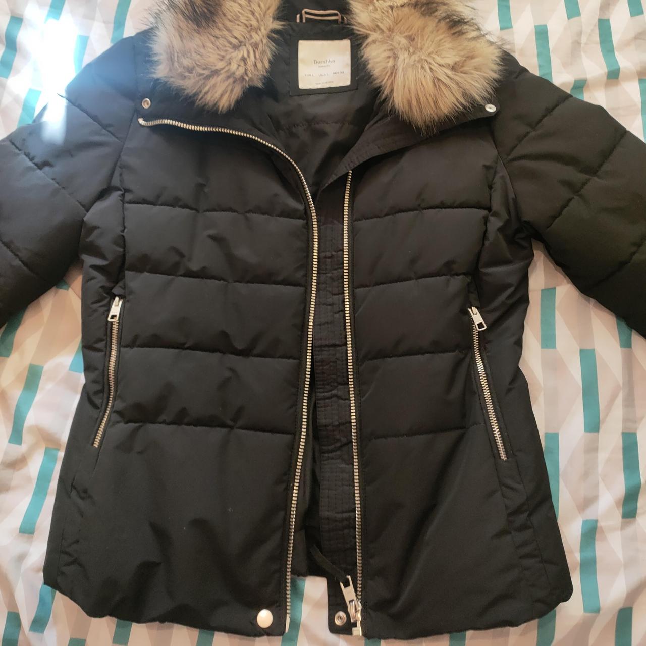 Bershka Black puffy jacket Worn twice in great... - Depop