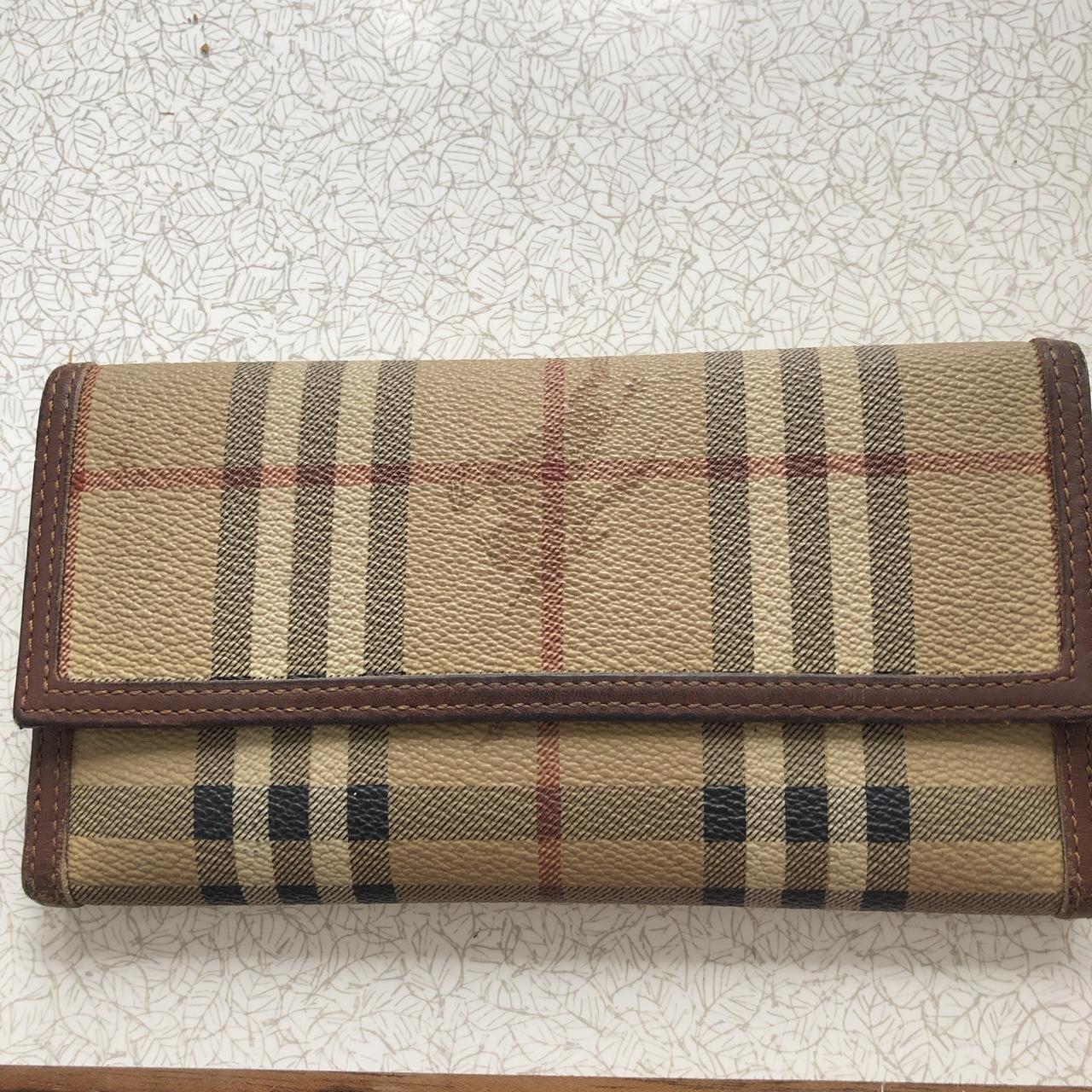 BRAND NEW AUTHENTIC BURBERRY VINTAGE CHECK AND - Depop