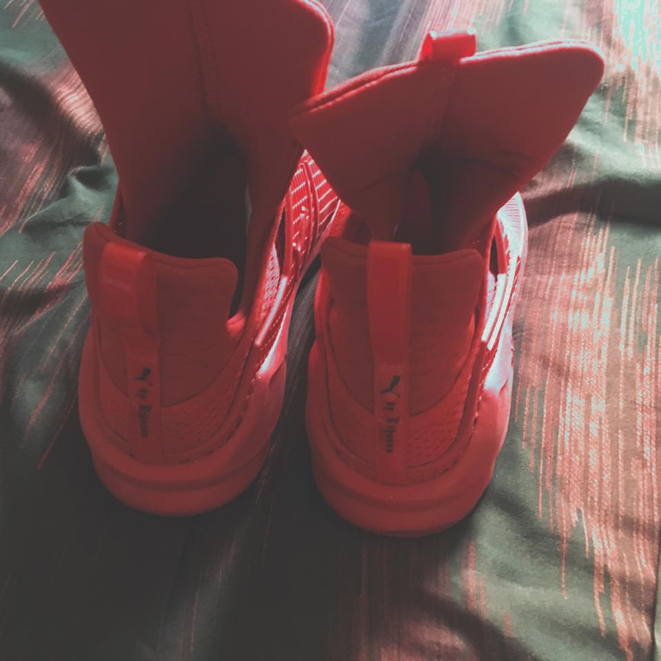 red fenty puma