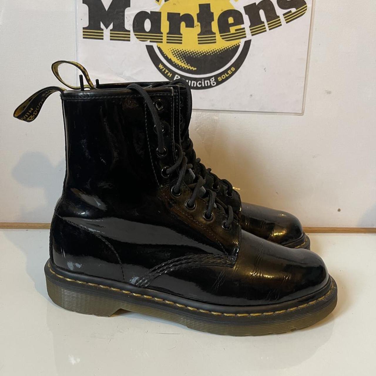 dr martens 1460w black