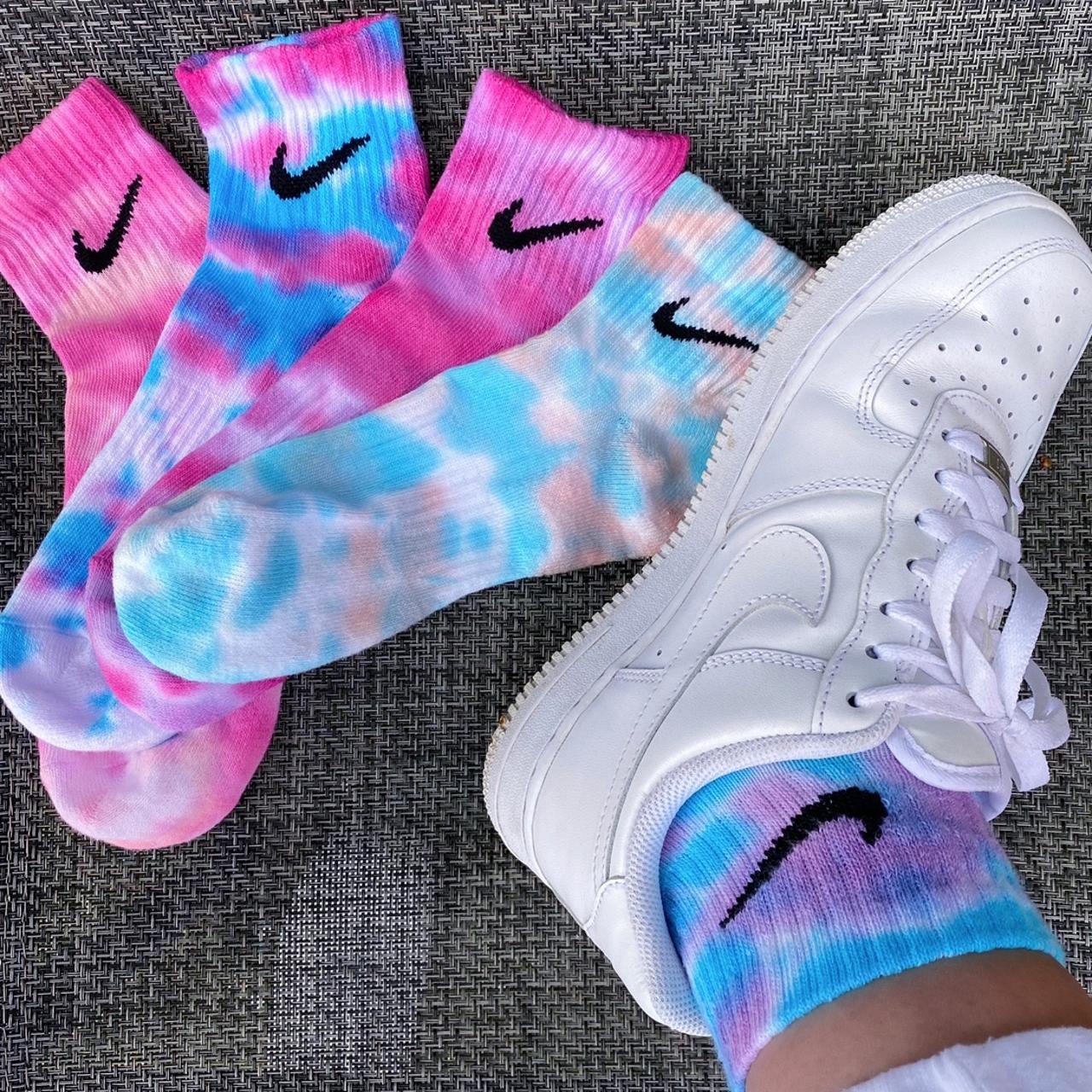 nike coloured ankle socks