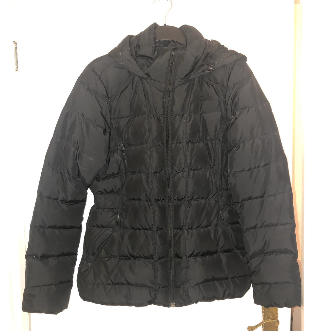 North face puffer 550 Size Woman’s Medium Black and... - Depop