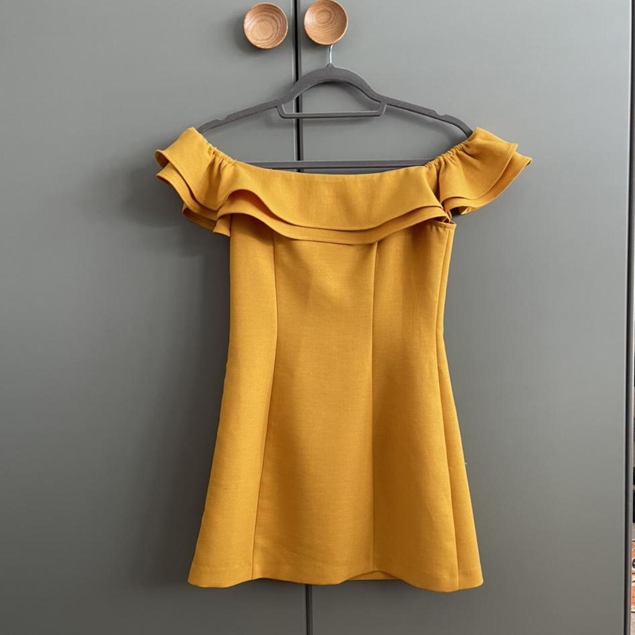 Topshop off the shoulder yellow dress XS Depop