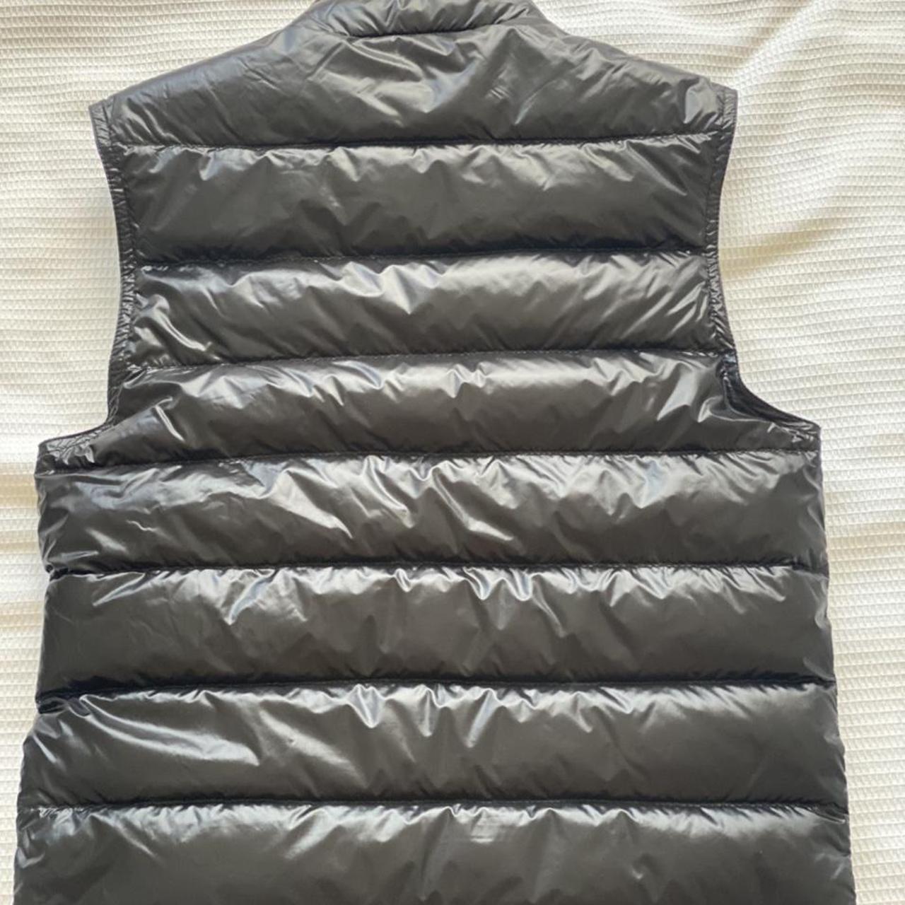 MONCLER GILET - AUTHENTIC Women’s size 00 - best fit... - Depop