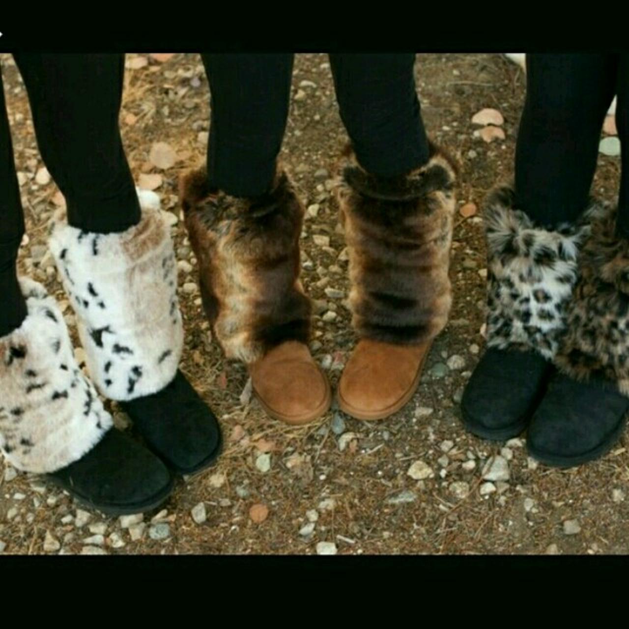 Faux fur slipcover/ leg warmers SCARF only 8.00... Depop