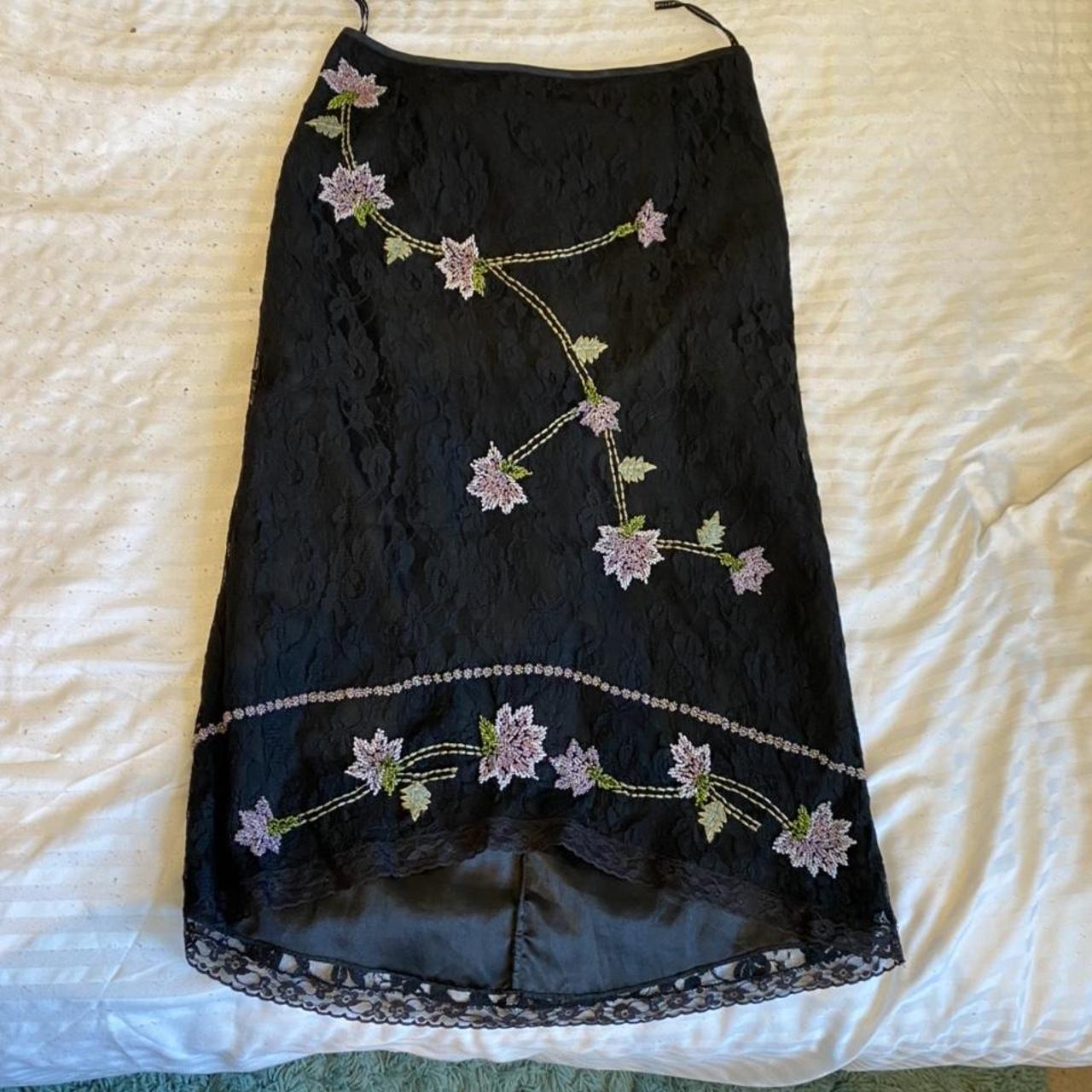 Karen Millen lace overlay embroidered midi skirt... - Depop