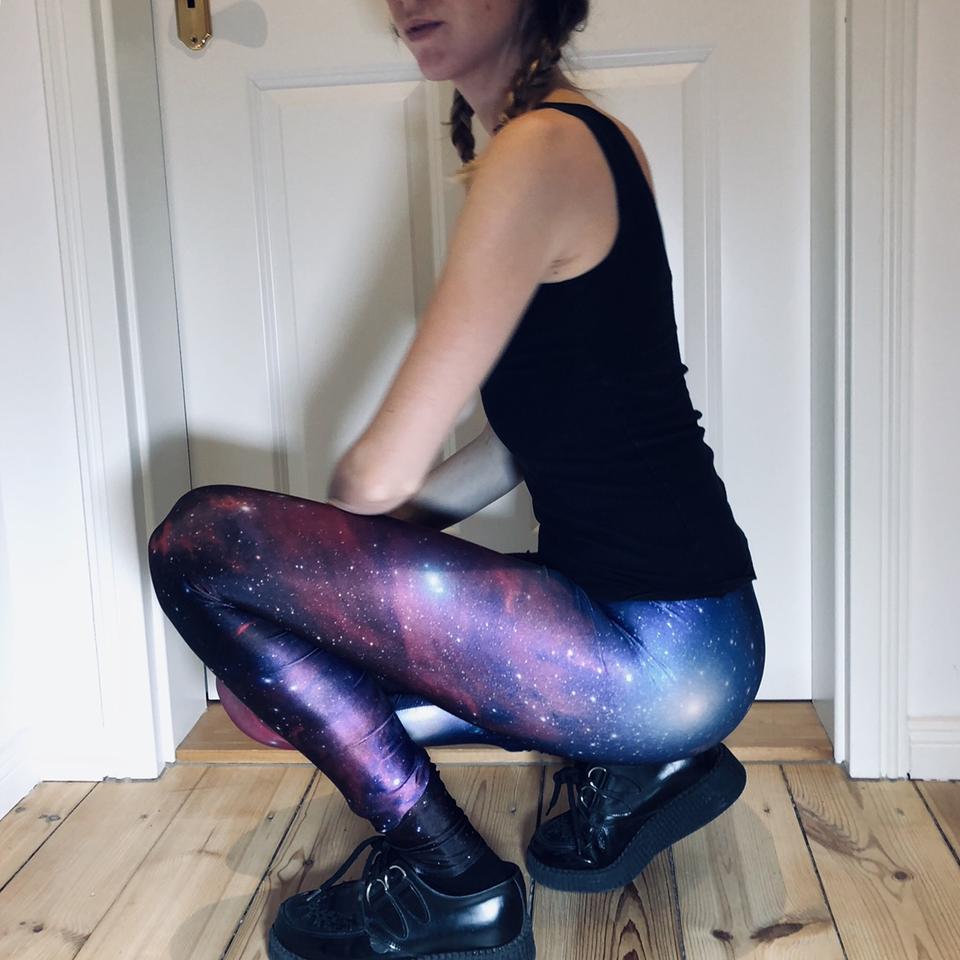 Purple GALAXY leggings from BlackMilk (limited)