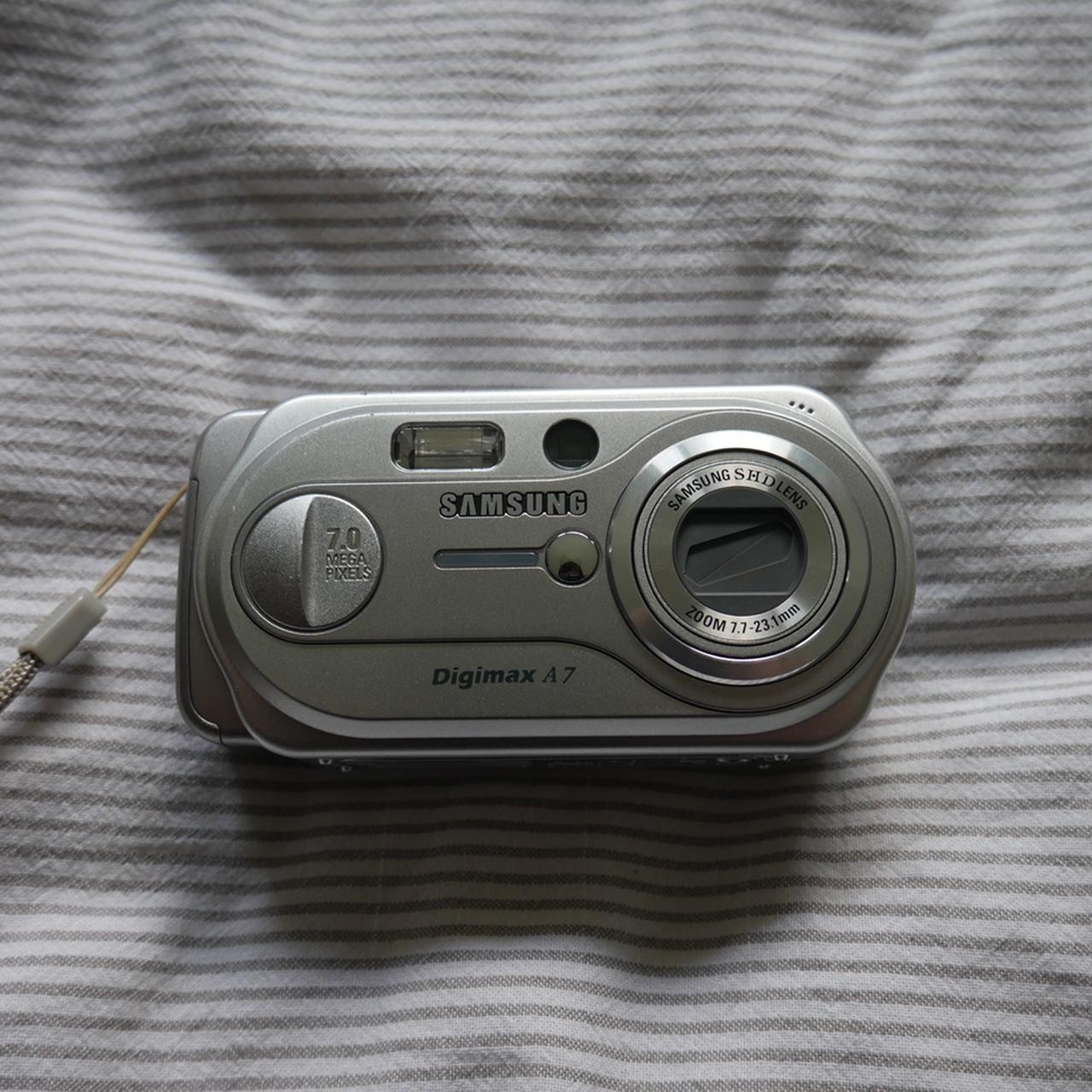 Samsung Digimax A7🤯 2006 digital camera 📸... - Depop