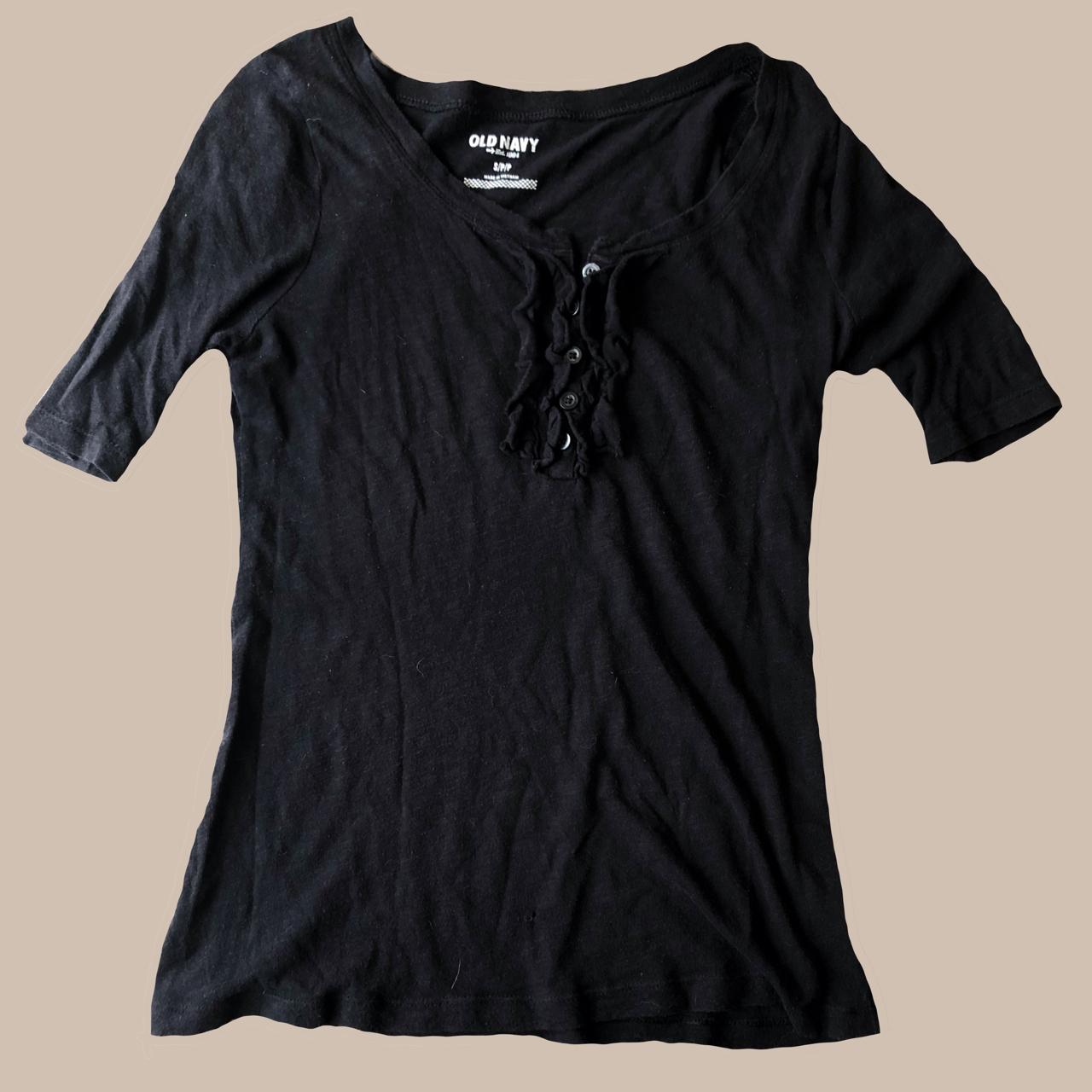 old navy short sleeve henley in black with little... - Depop