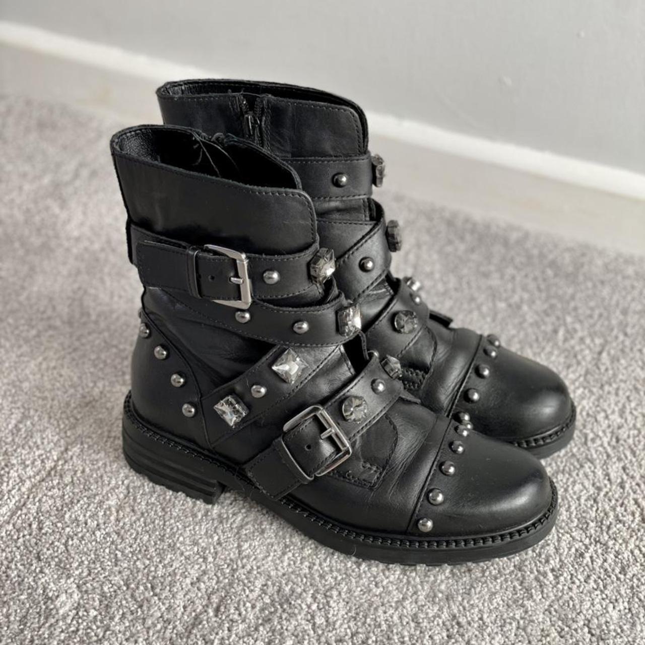 carvela sander boots