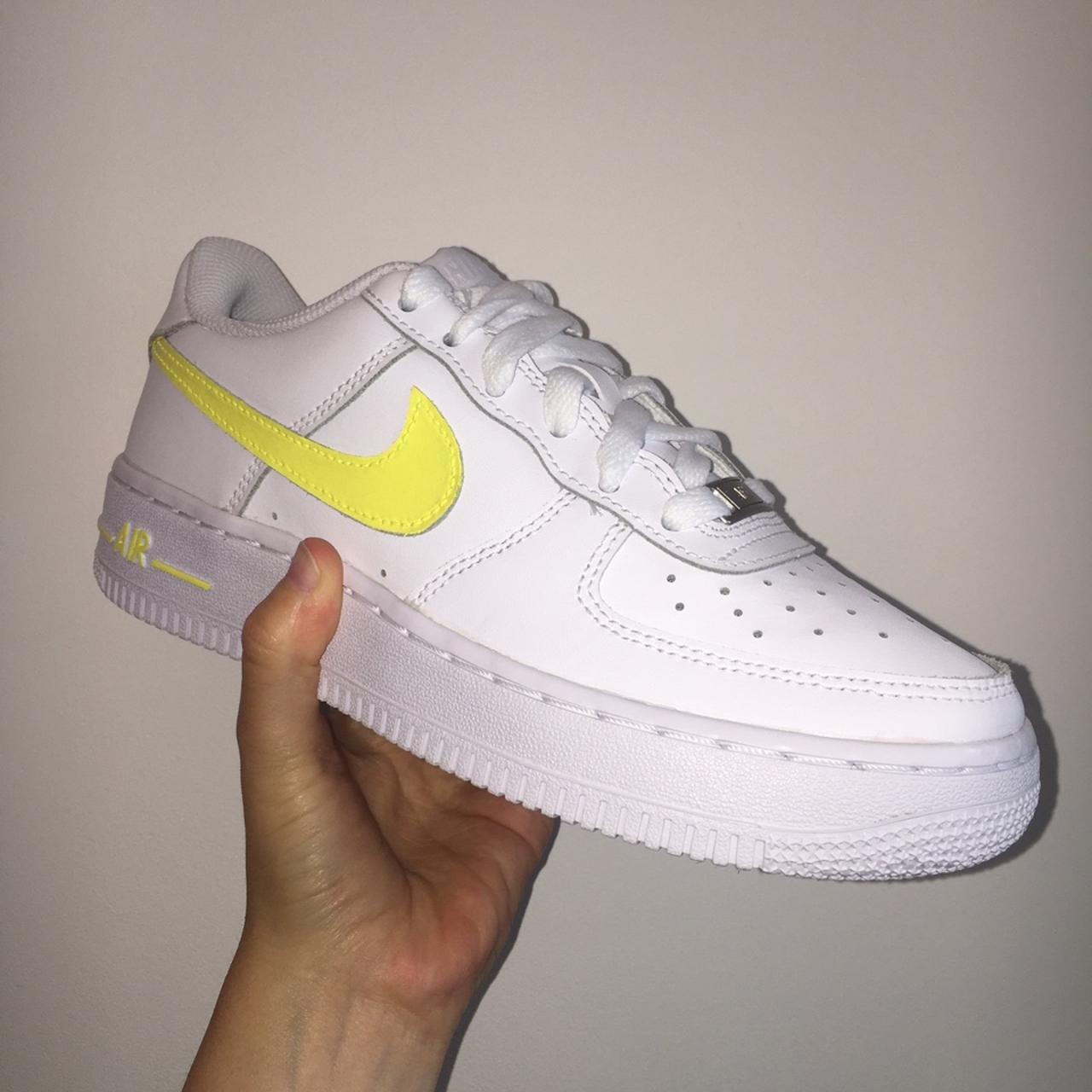 coloured tick air force 1