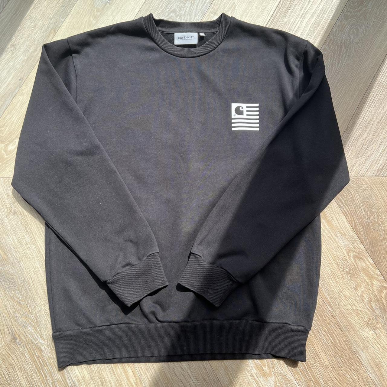 Carhartt Crewneck Black Worn a few times no flaws... - Depop