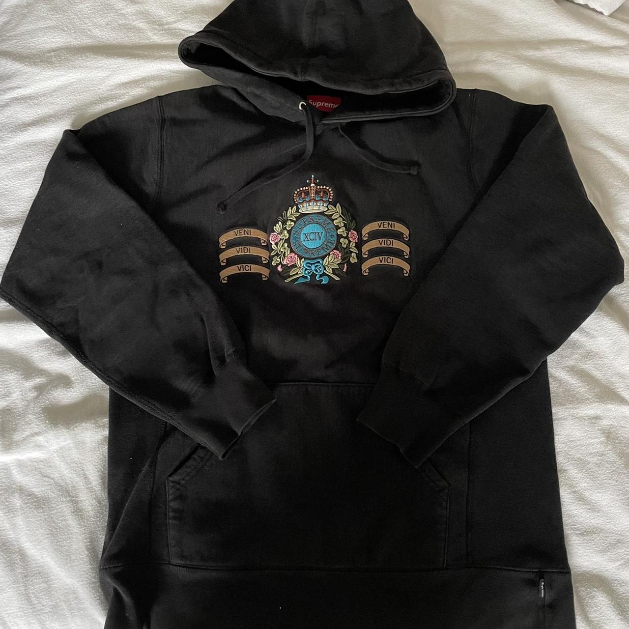 Supreme hot sale crest hoodie