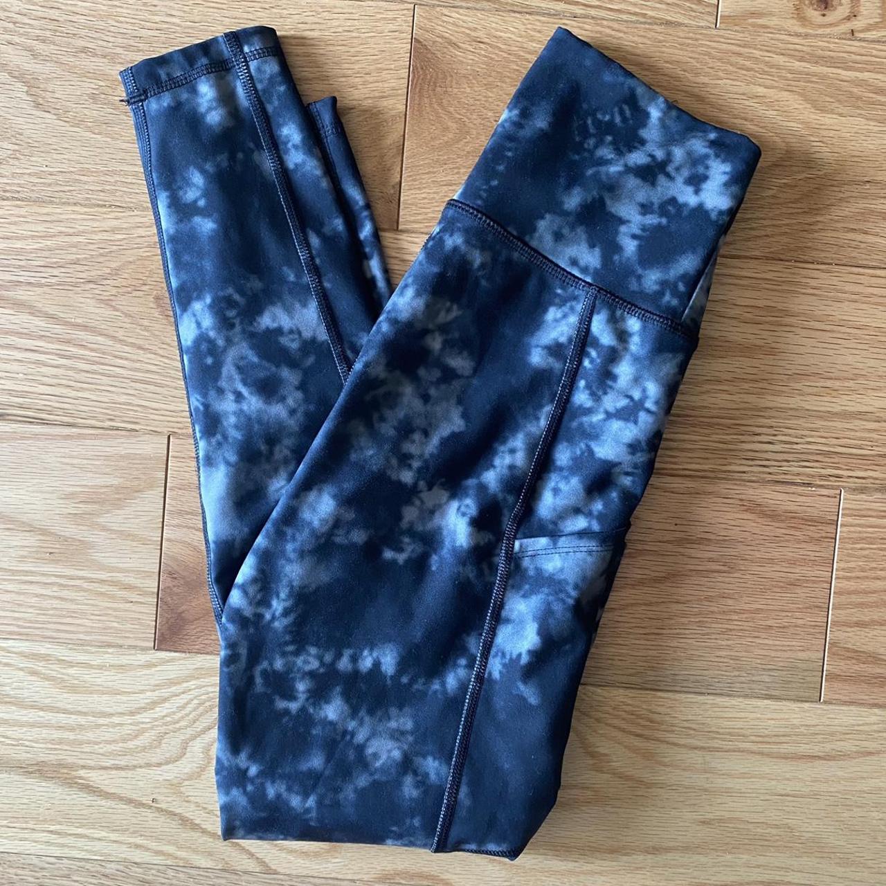 Black / white / grey tie dye leggings from American... - Depop