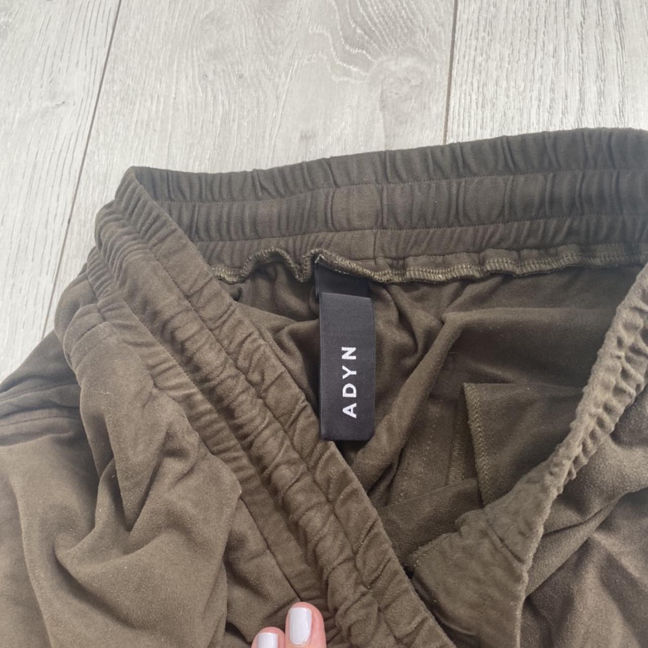 Soft ADYN joggers in a dark olive brown. Men’s...