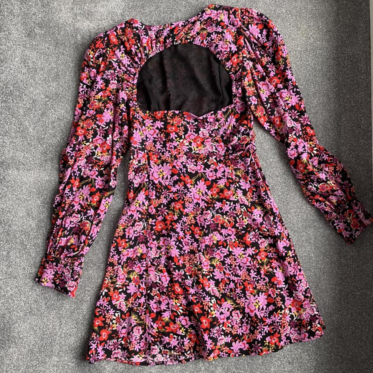 Zara floral print dress, size medium, brand new with... - Depop