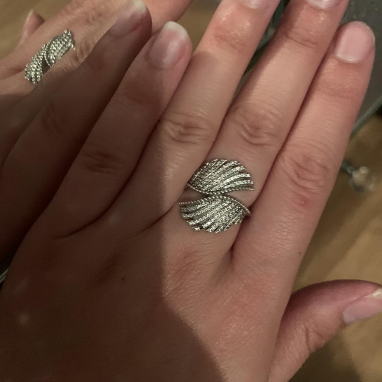 Pandora majestic deals feathers ring