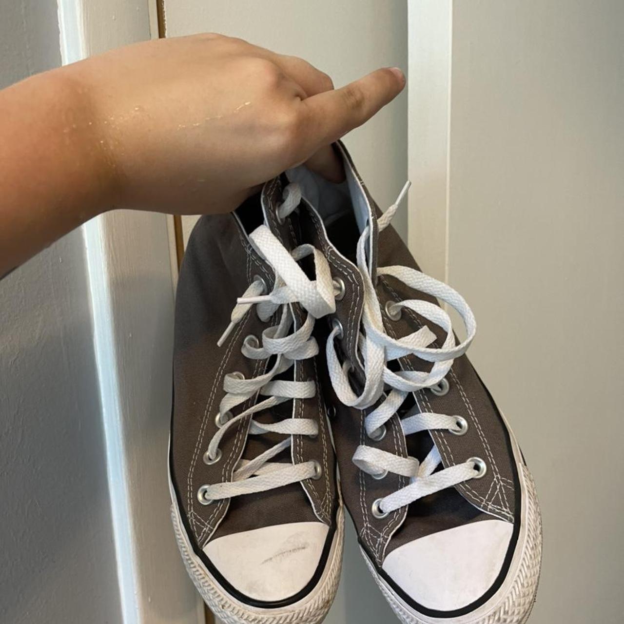 grey converse size 8