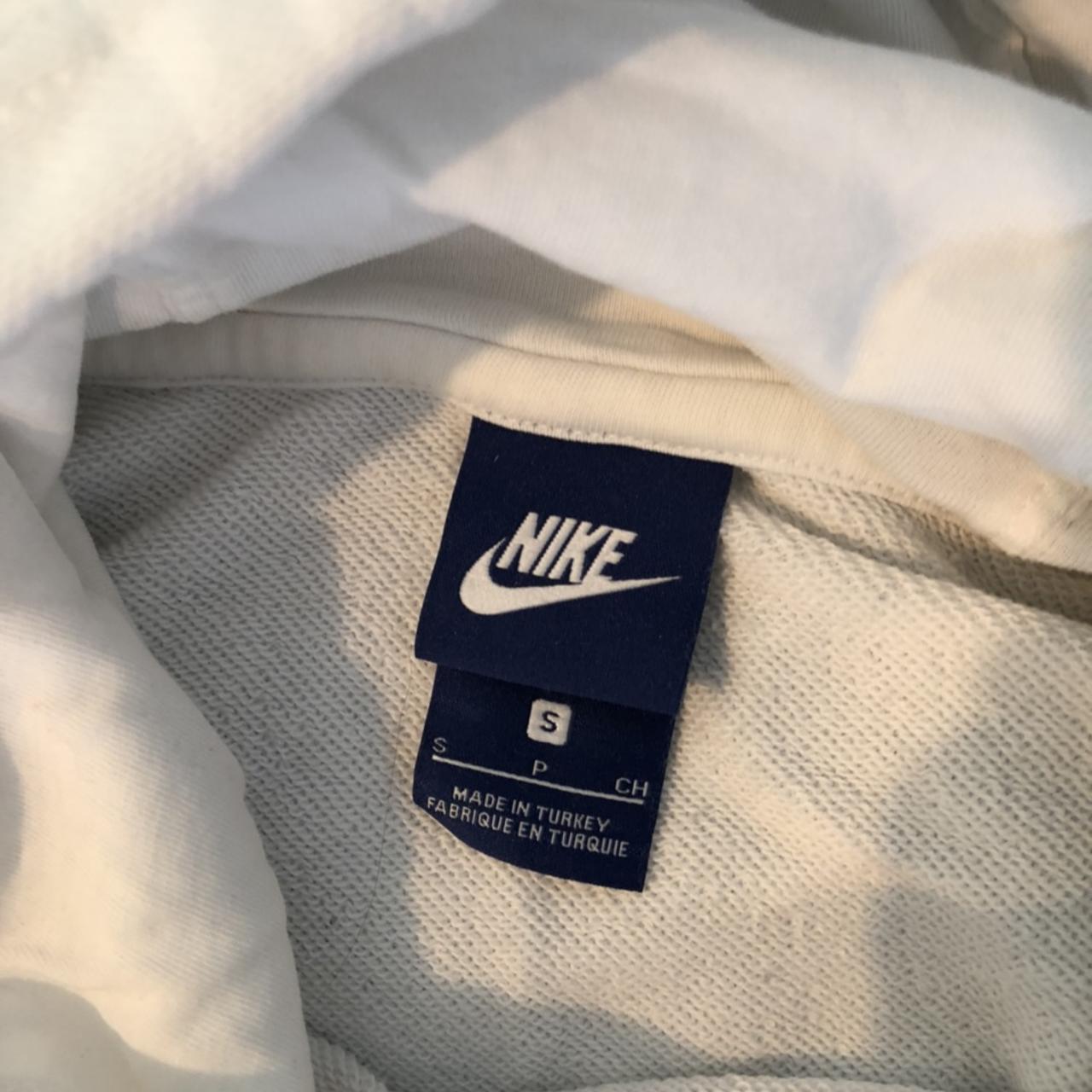 Nike Women's Hoodie | Depop