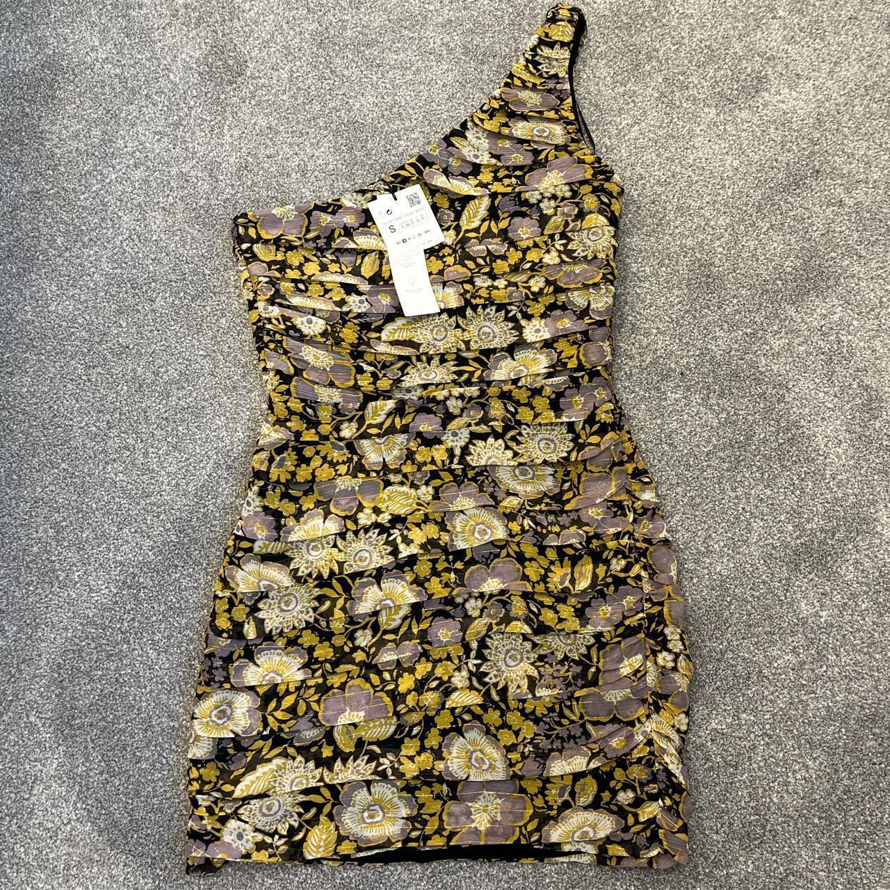 Zara one shoulder ruched floral dress bnwt in a size... Depop
