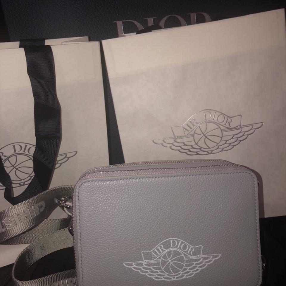 Air jordan dior online bag