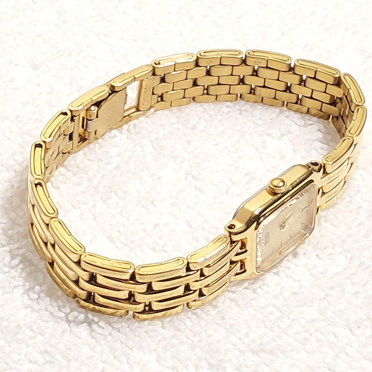Seiko Women's Gold Watch (3)