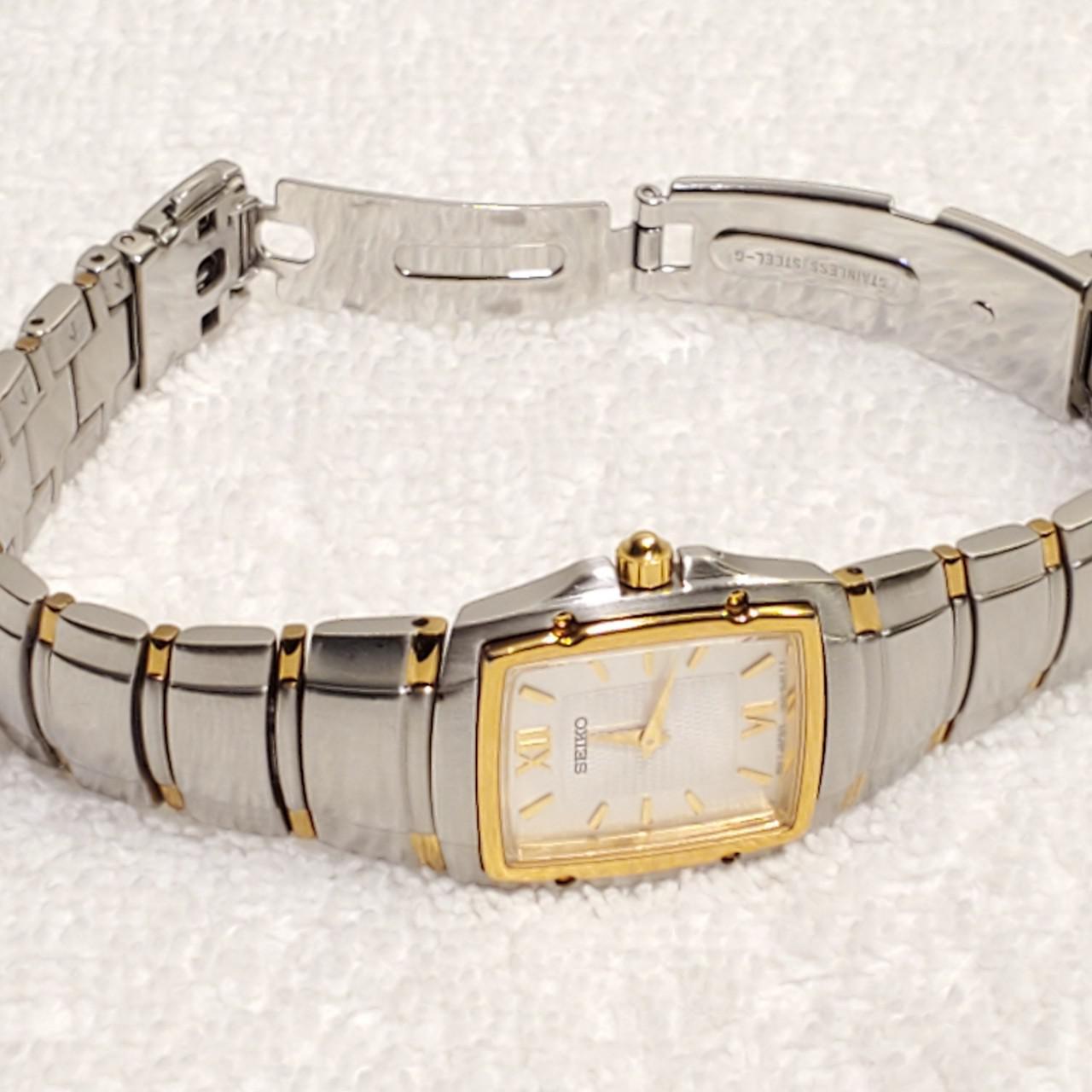 Seiko Women's Gold and Silver Watch (2)