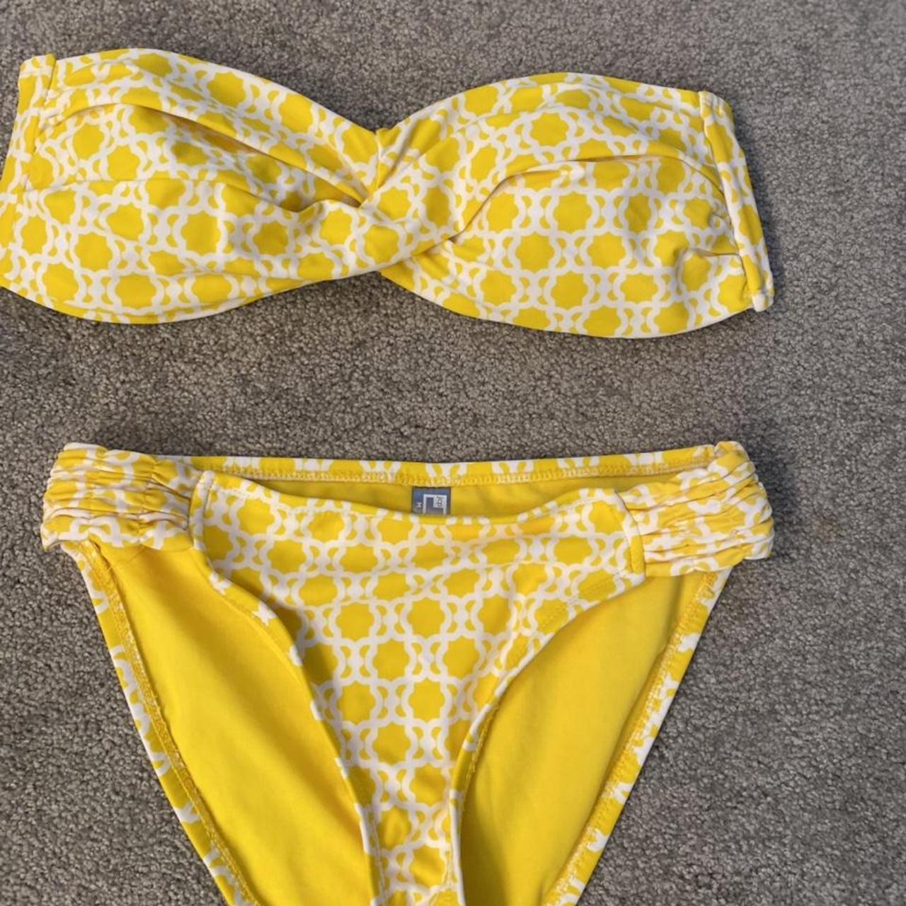 JC Penney swimsuit the top is a large and the bottom... Depop