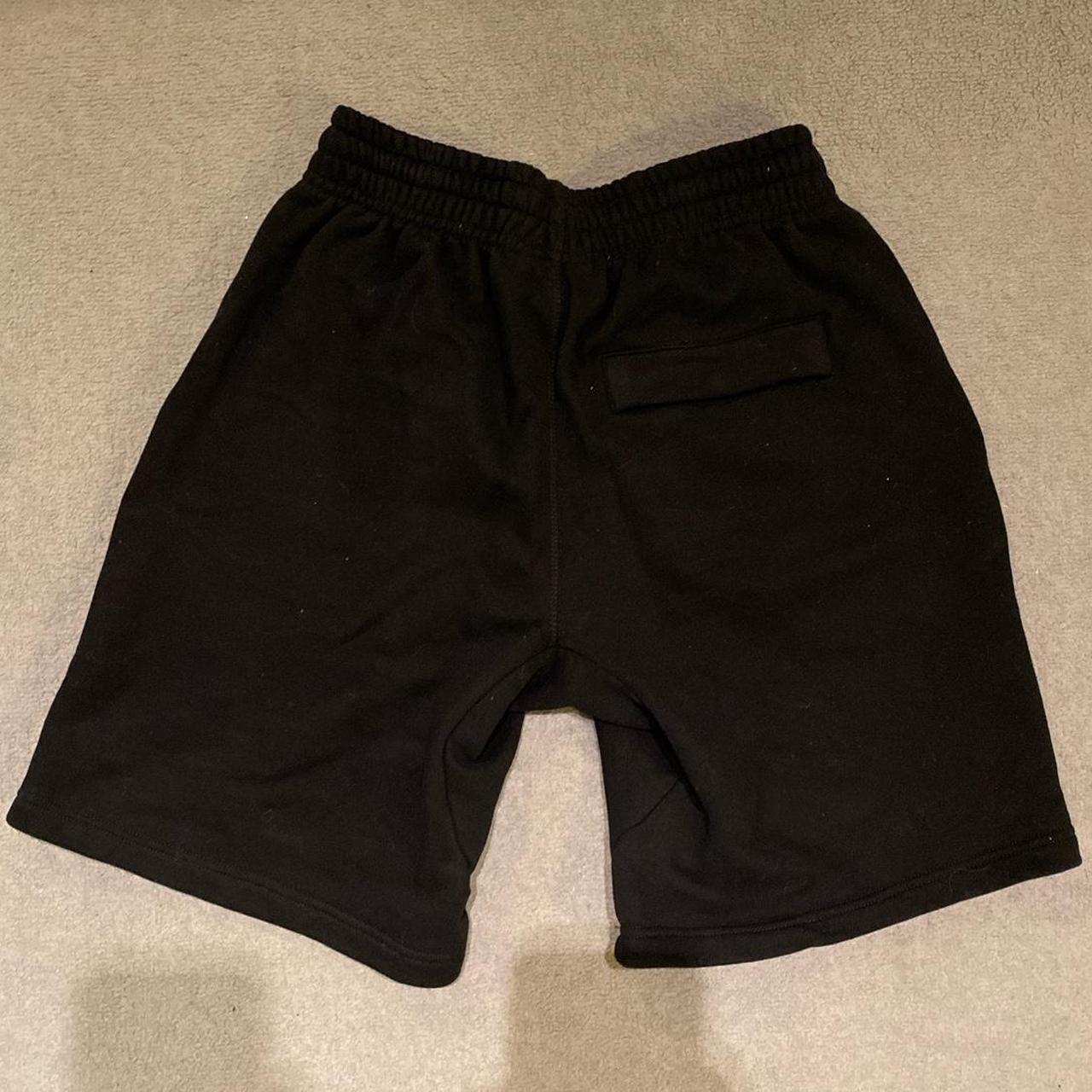 Men's Black and White Shorts | Depop