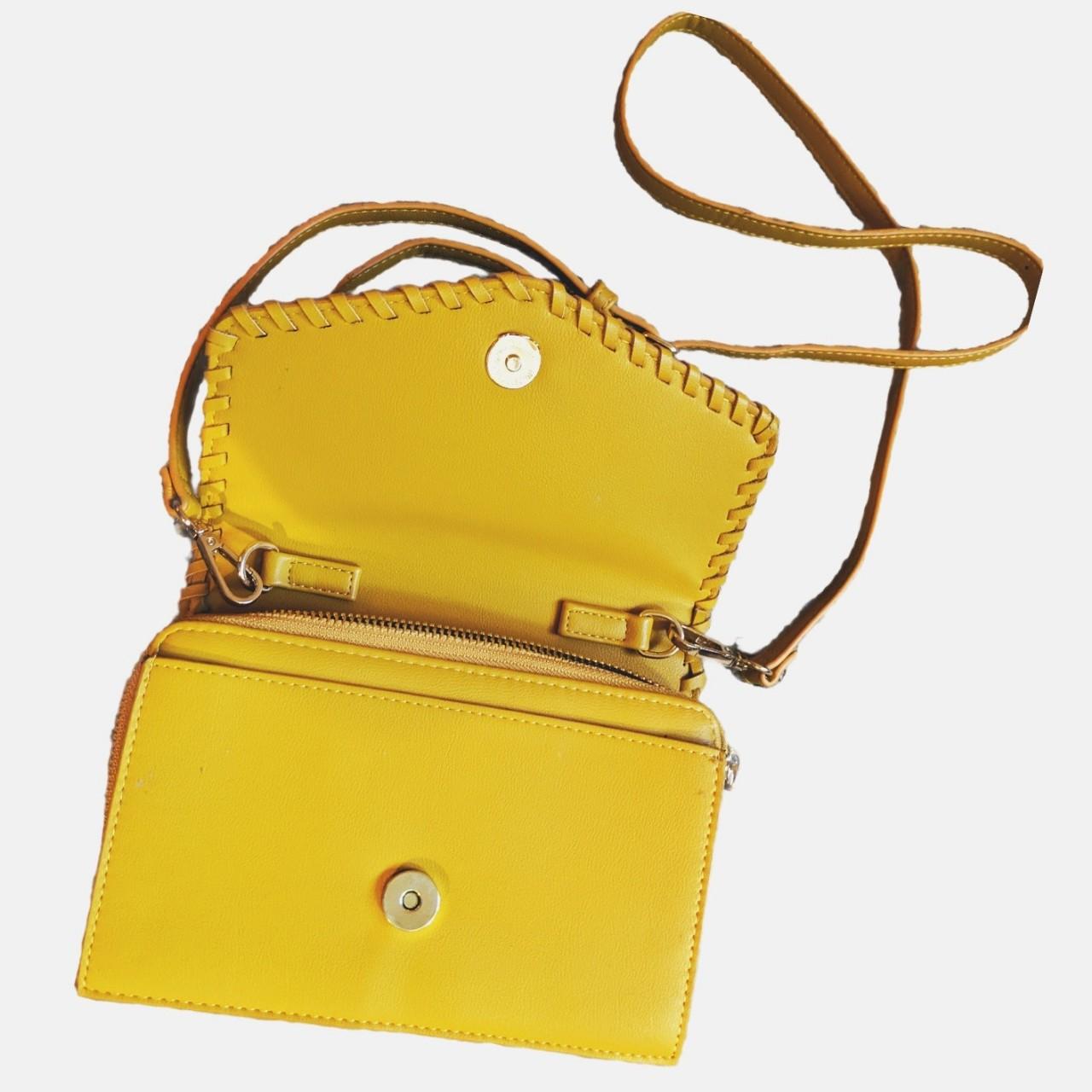 Yellow convertible handbag from Moda Luxe New w/o - Depop