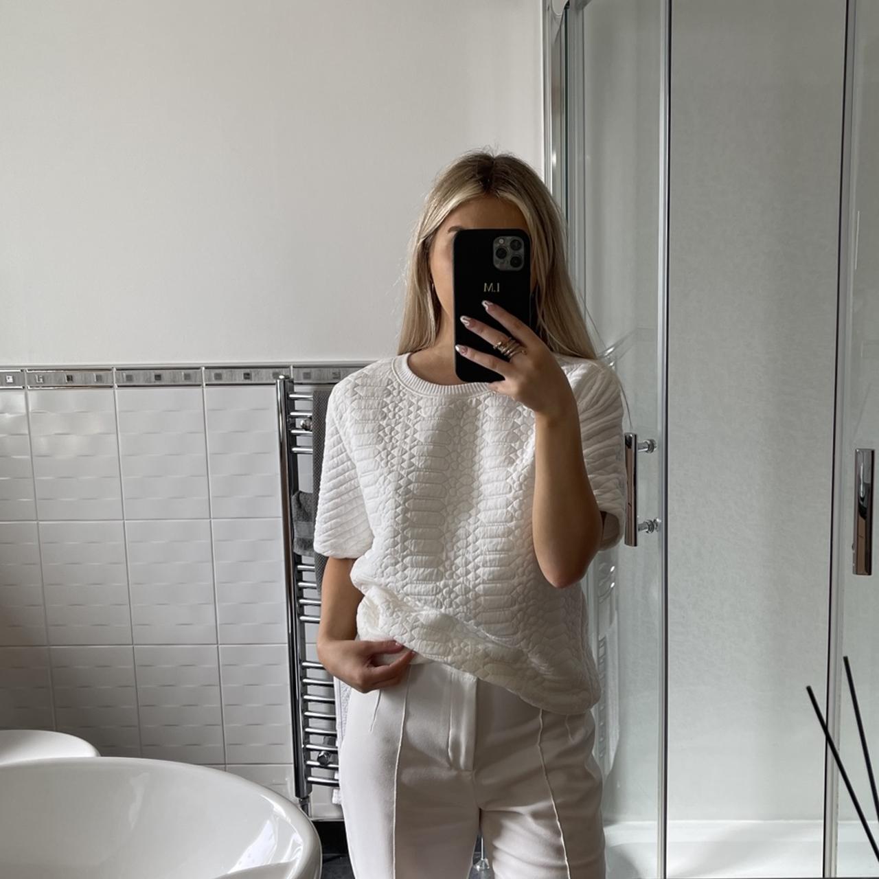 H&M Women's White Sweatshirt Depop