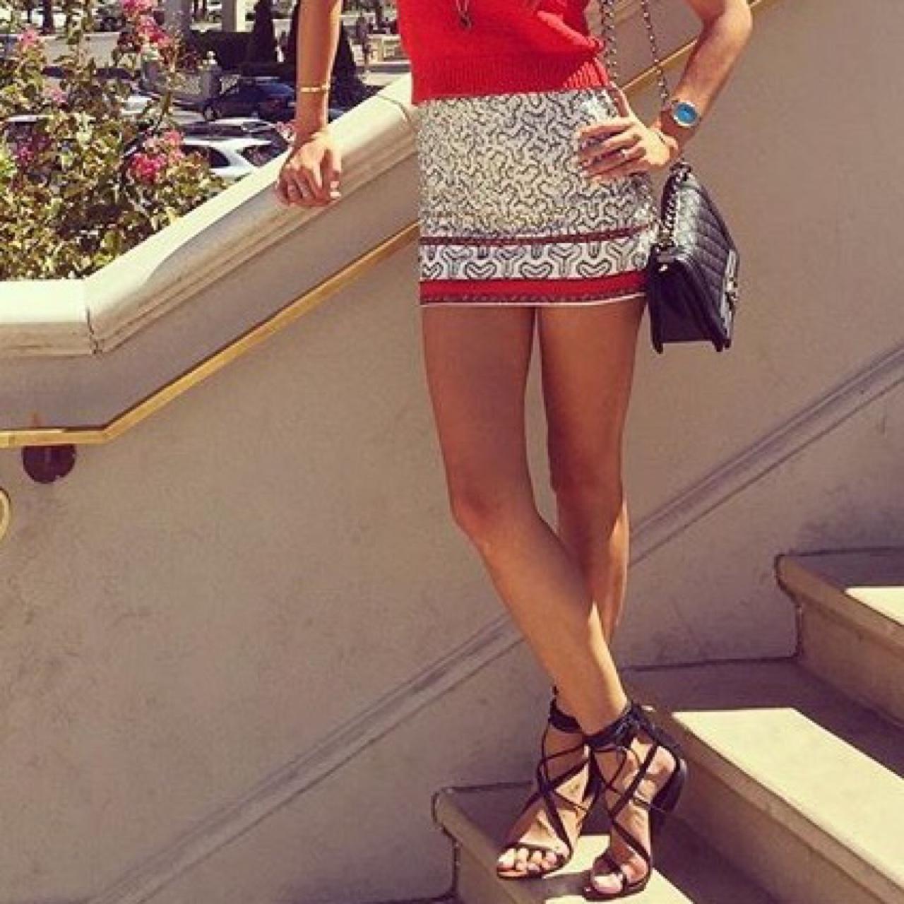 Vendo bellissima gonna di Zara indossata solo per... Depop