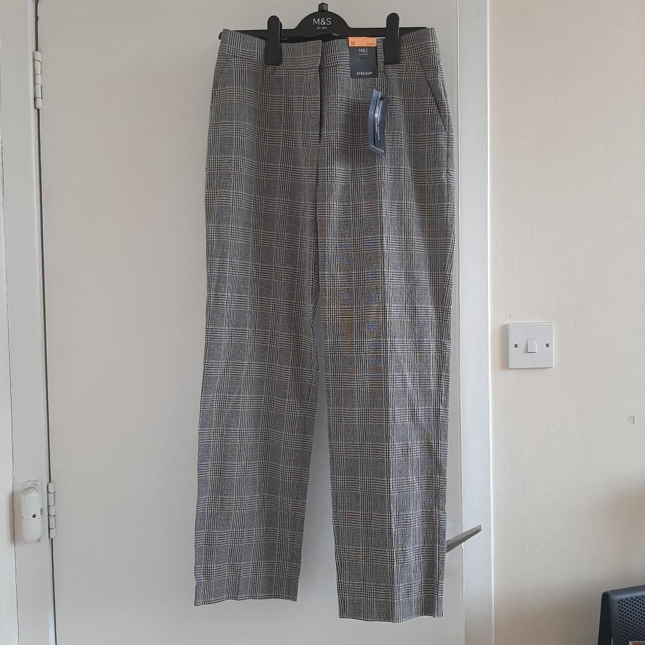 Marks & Spencer Women's Black and White Trousers Depop