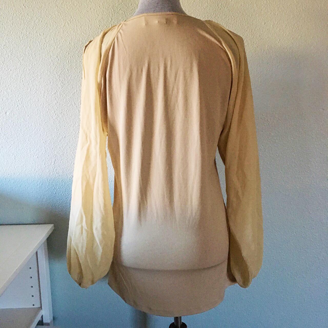 Badgley Mischka Women's Yellow and Gold Blouse | Depop