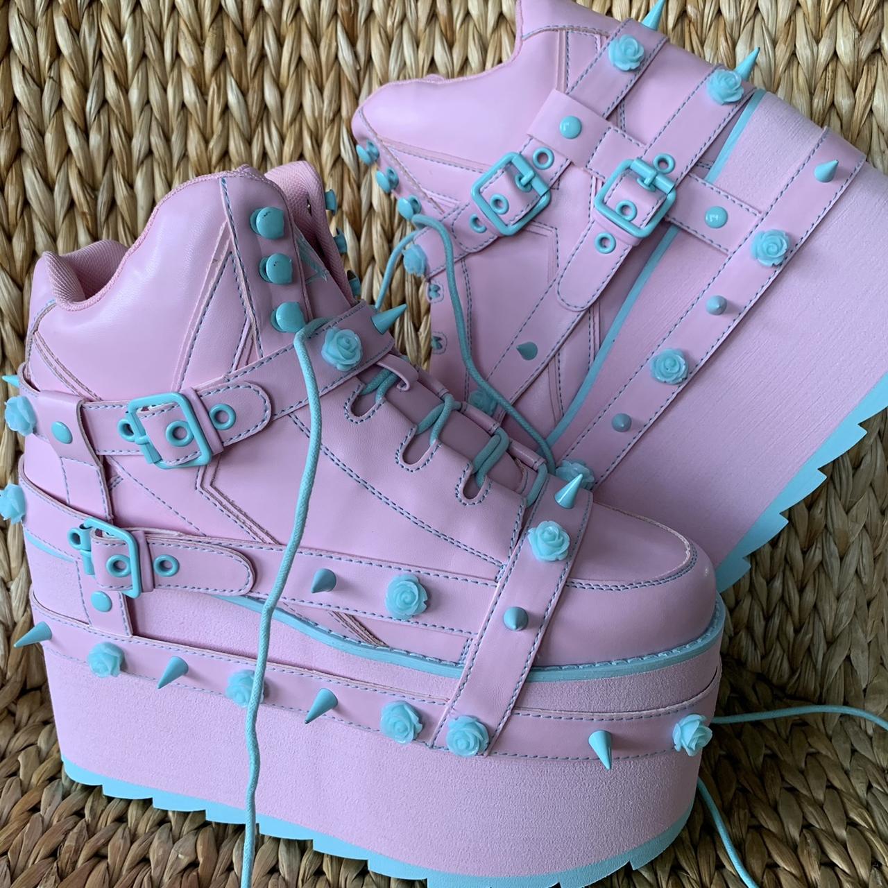 Yru clearance pastel shoes