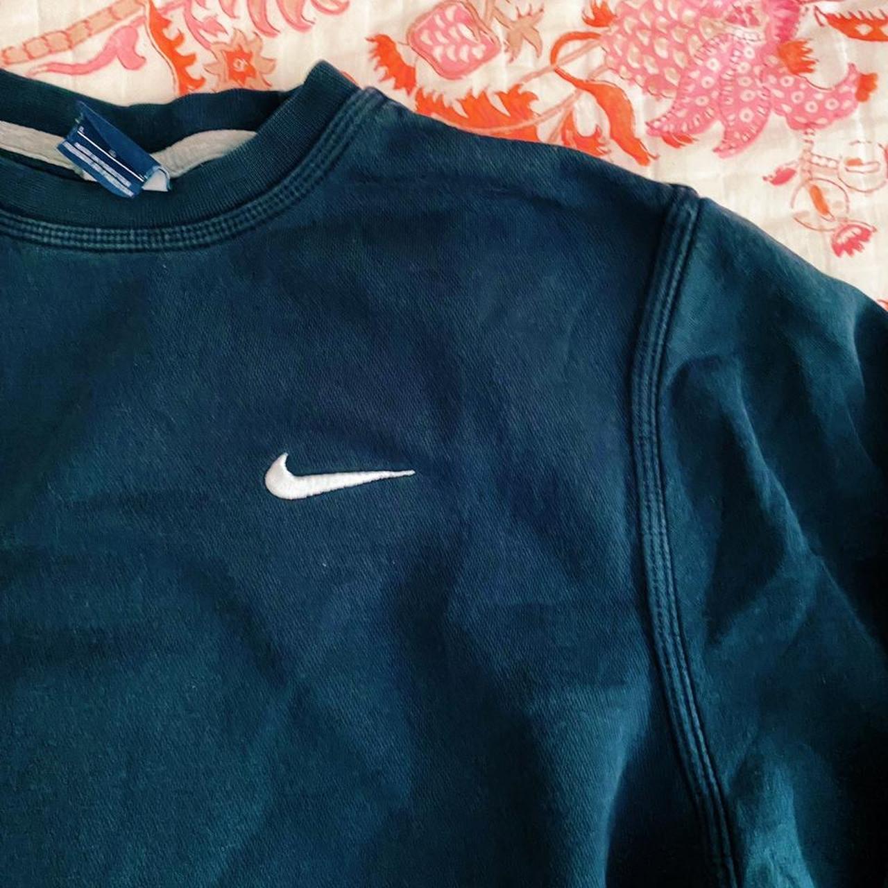 navy nike vintage sweatshirt