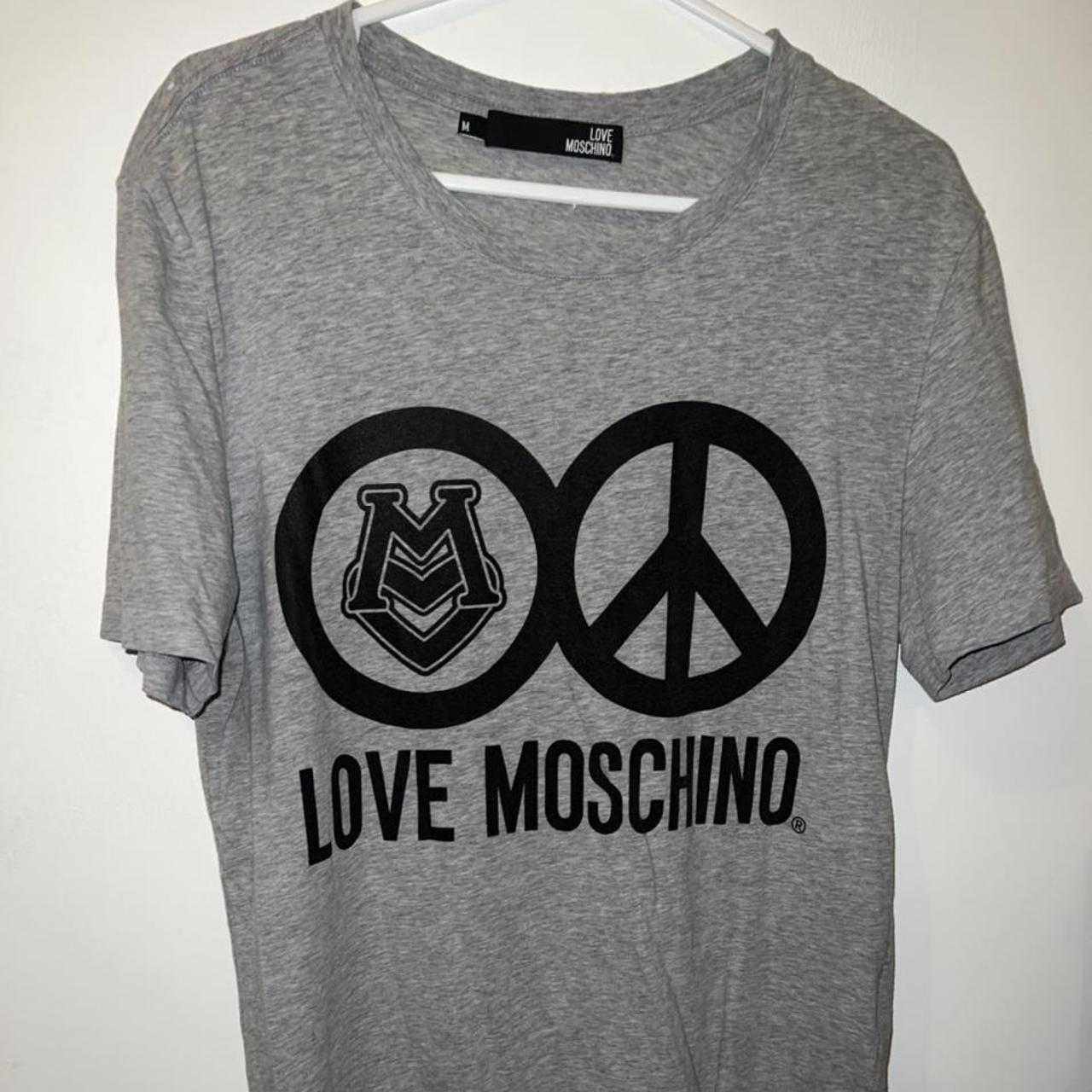 Mo’s chino t-shirt, only wore a couple times. Too... - Depop