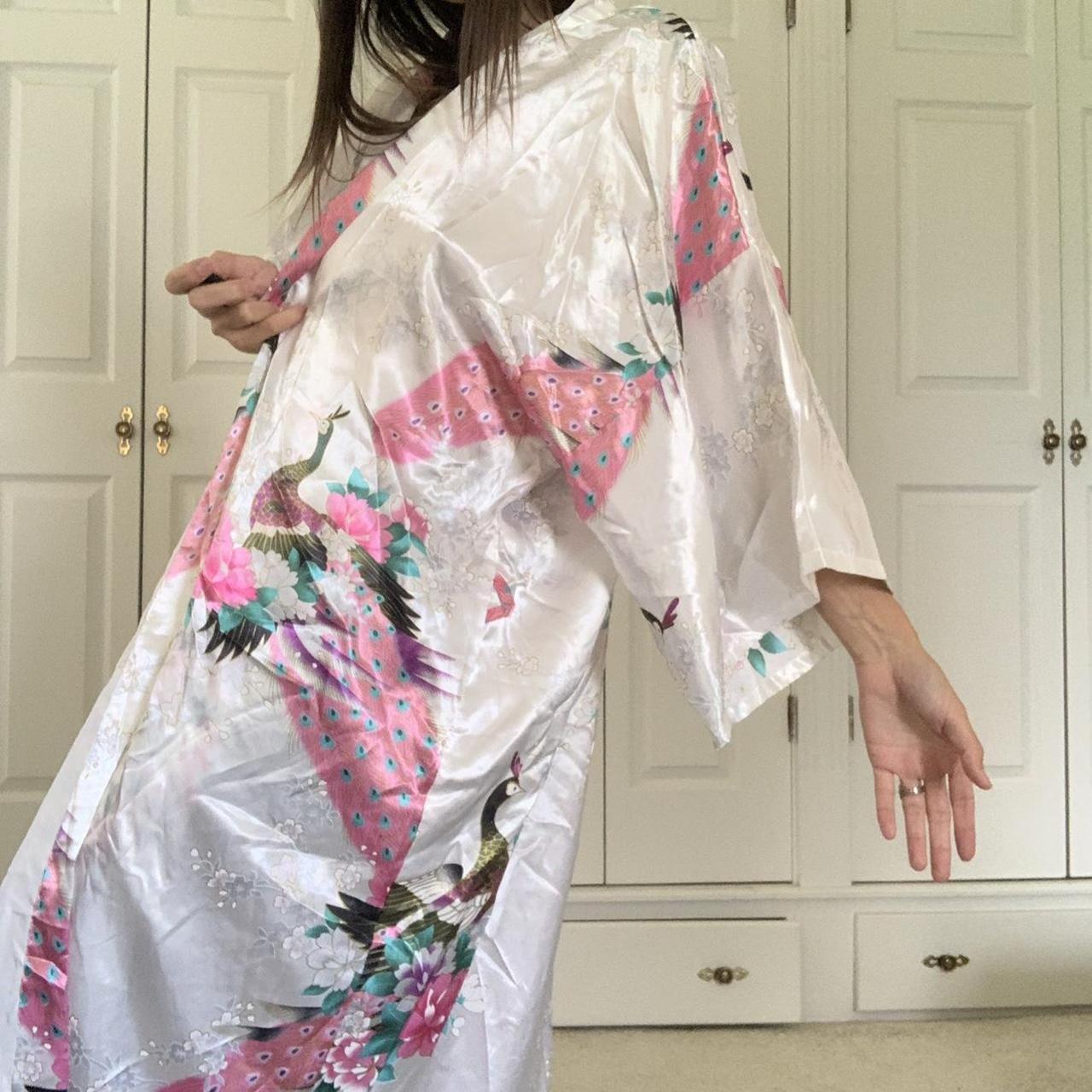 VTG FULL LENGTH SILKY KIMONO WRAP ROBE 👺🍵 Features... Depop