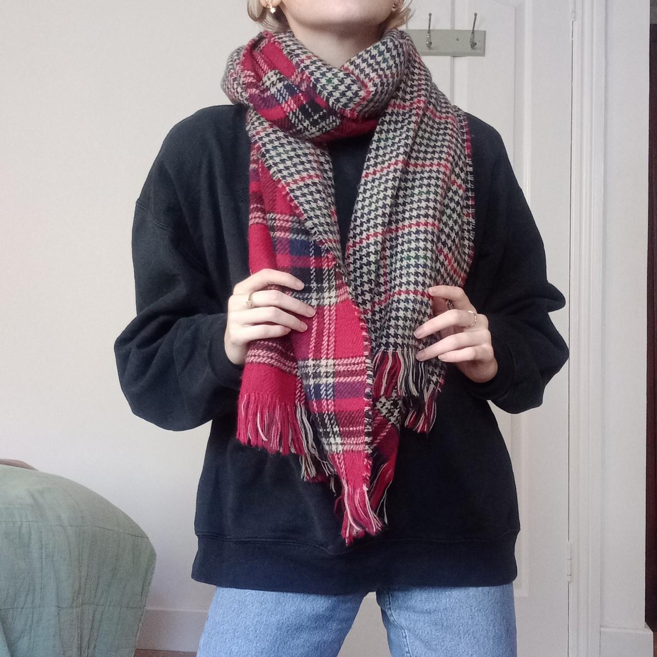 Hollister scarf hotsell