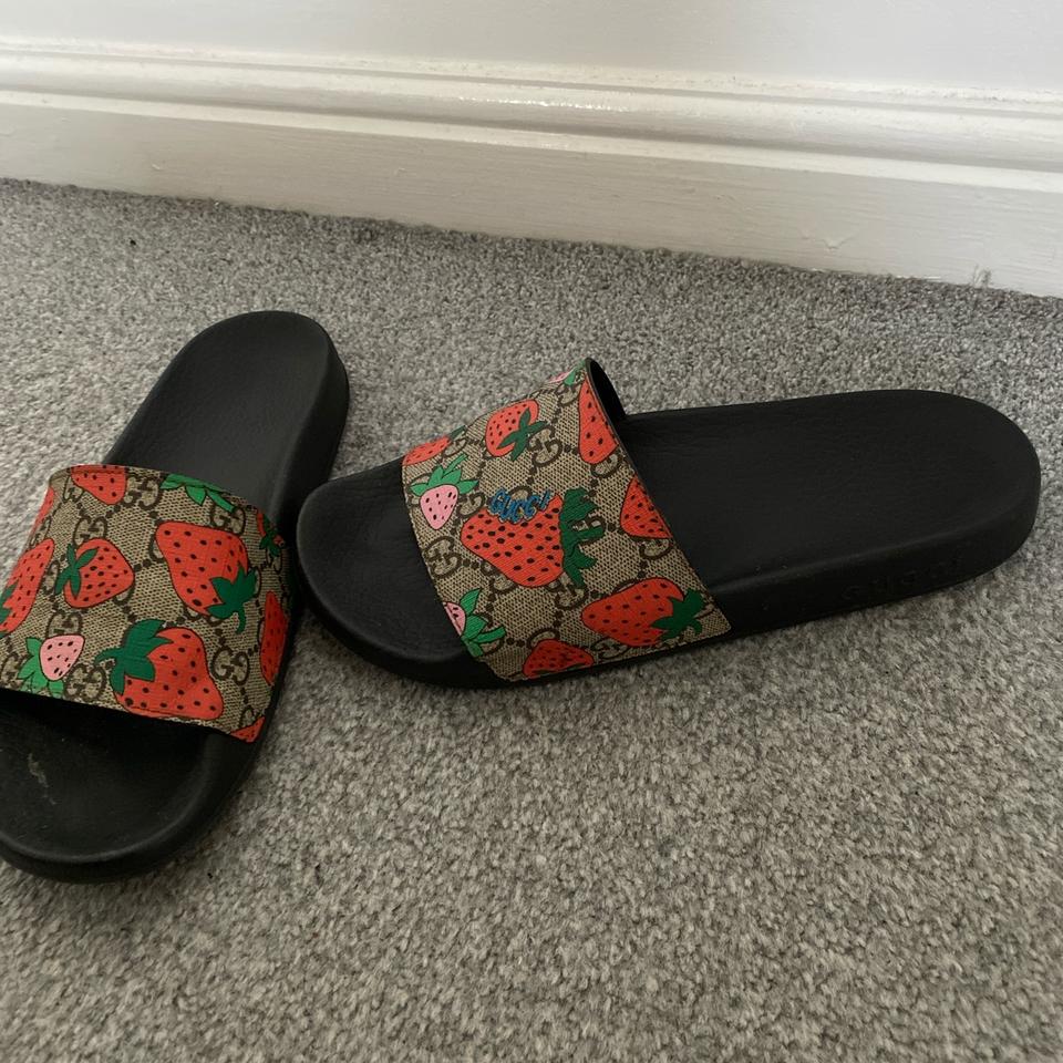 Strawberry best sale slides gucci