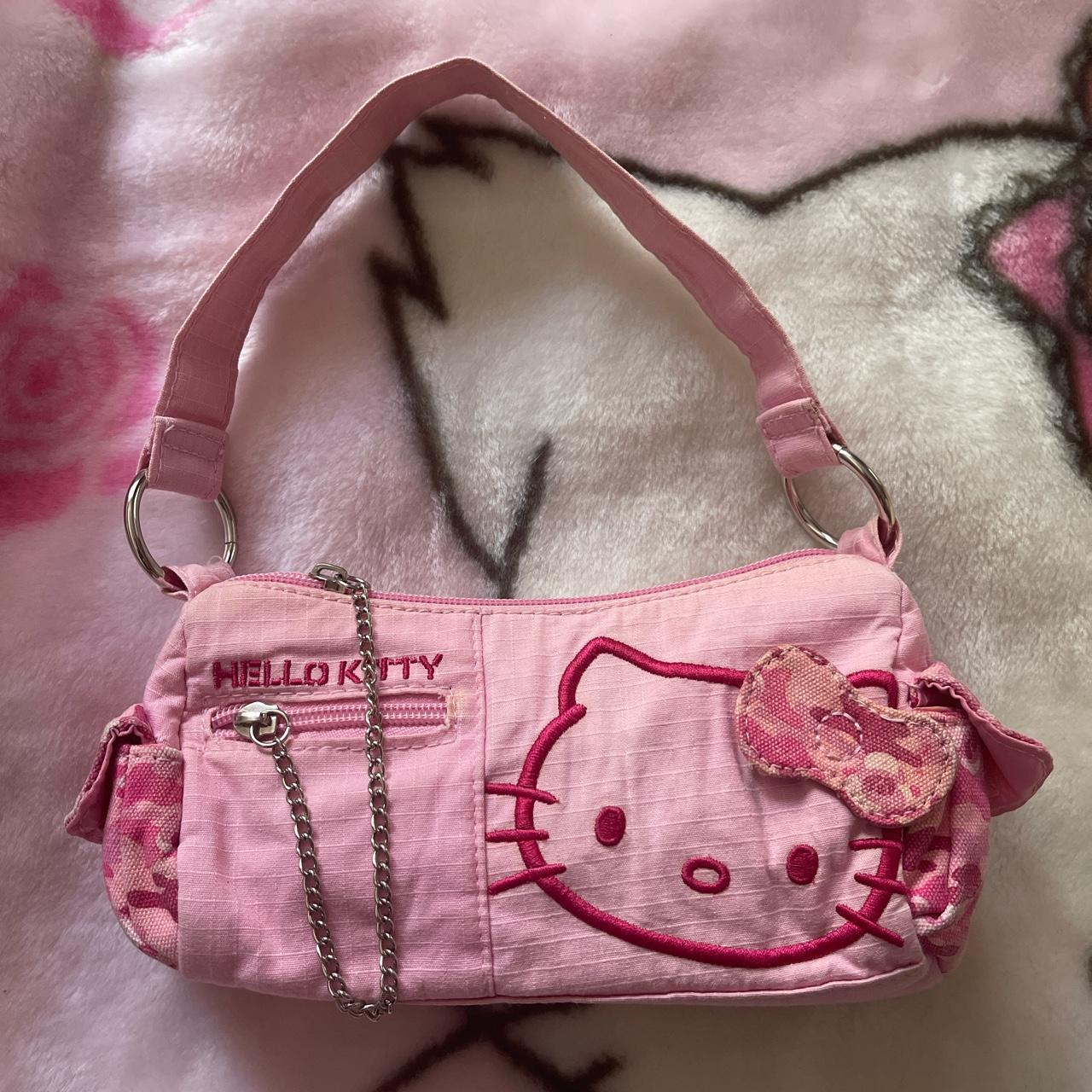 Hello kitty camo purse up for TRADE pm offers... - Depop