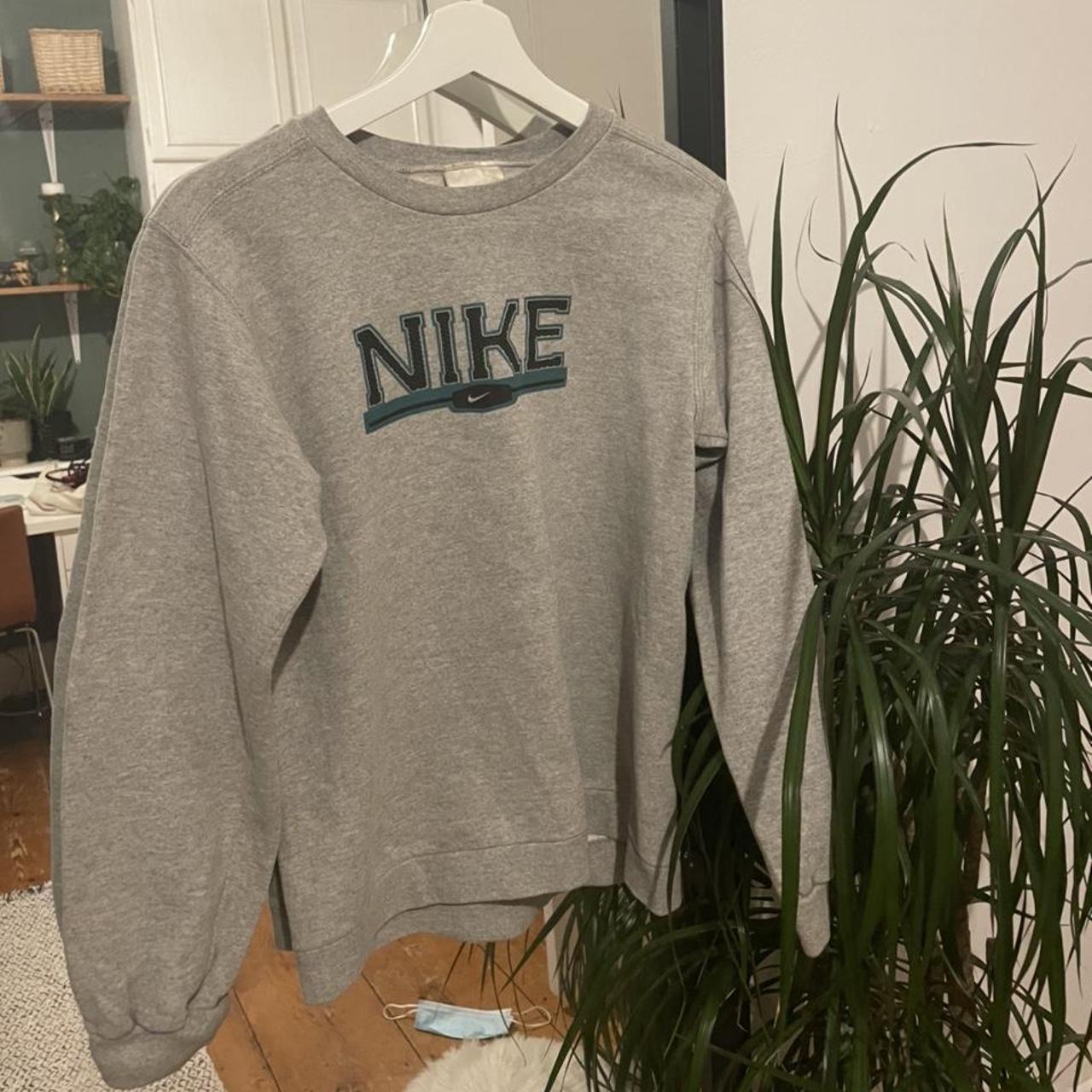 depop vintage nike sweatshirt