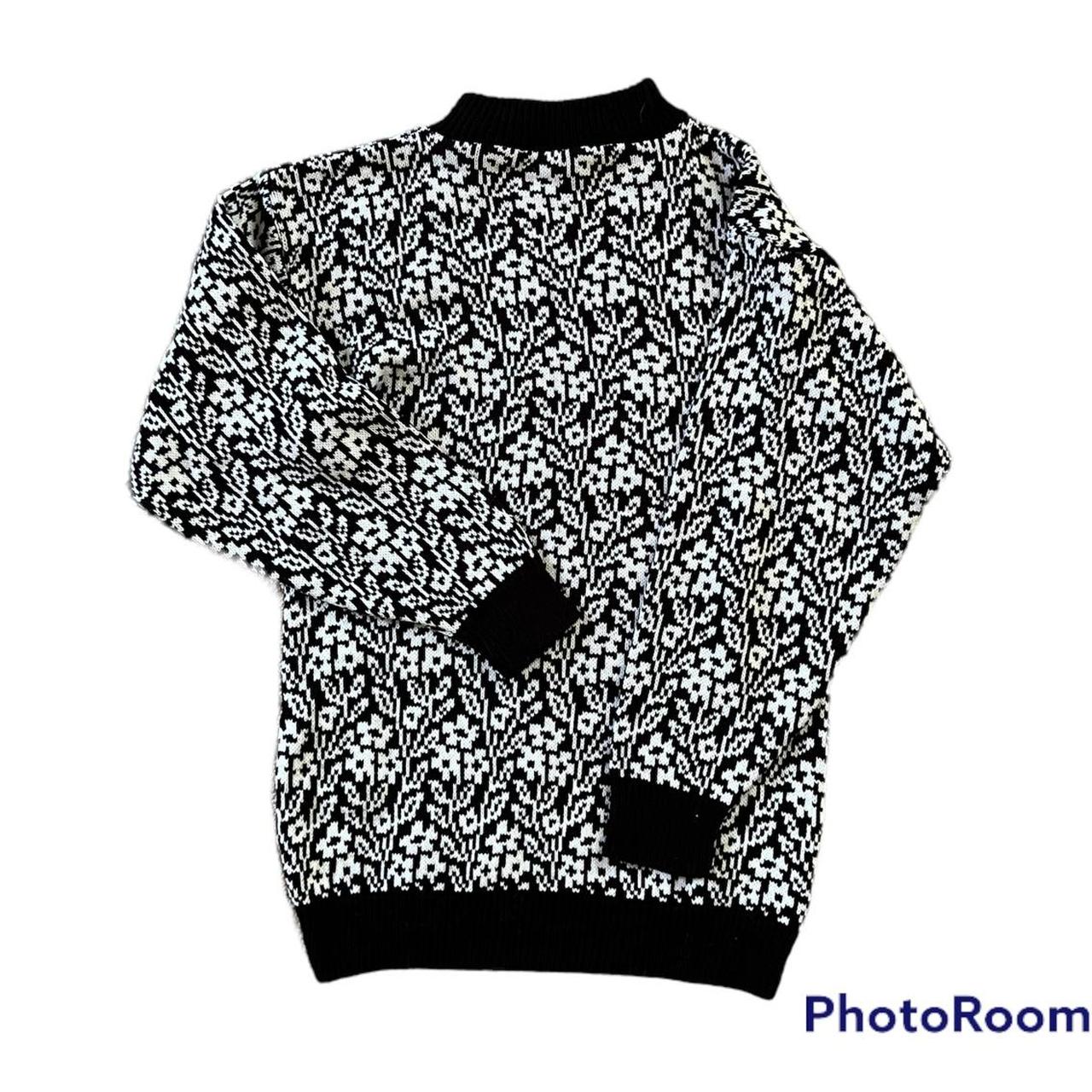 BEAUTIFUL vintage black and white floral sweater... Depop