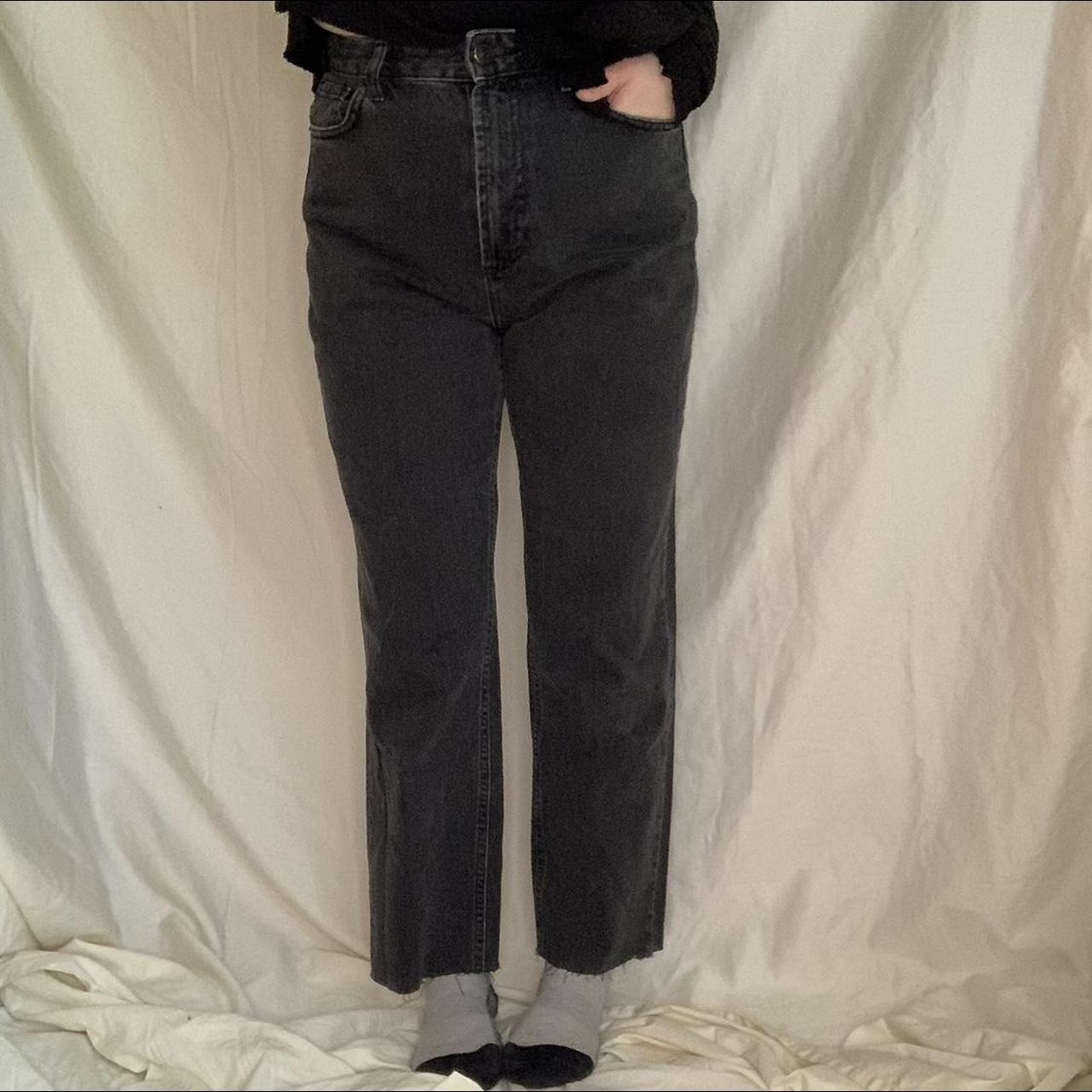 urban outfitters black mom jeans