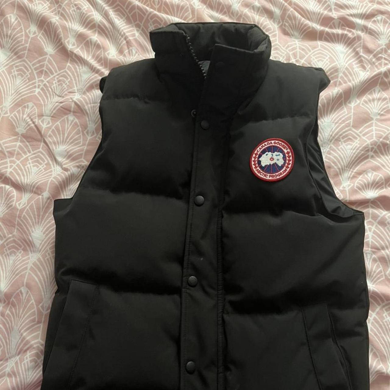 Mens Canada Goose Gilet Black Size XS but would... - Depop