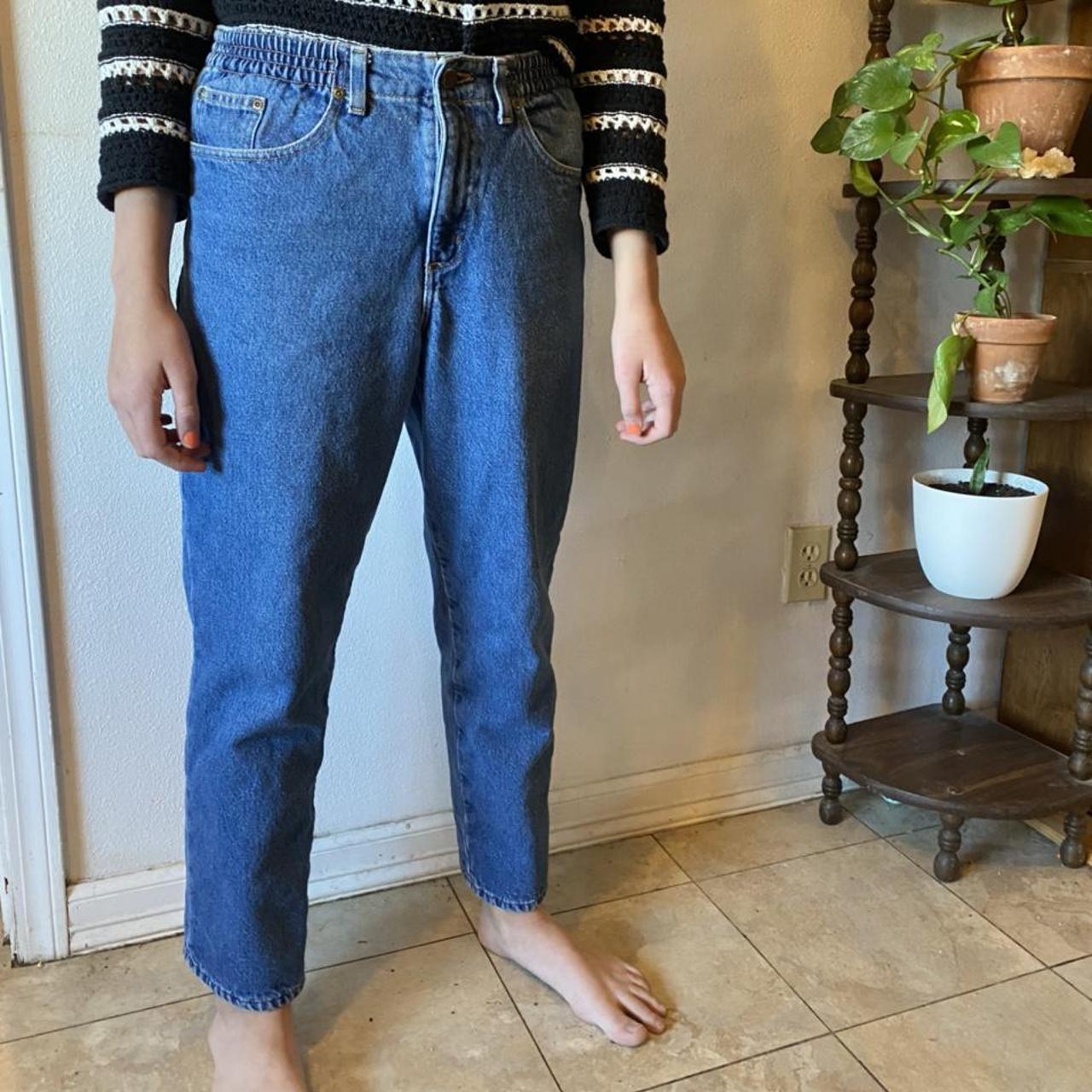 mom jeans with flannel